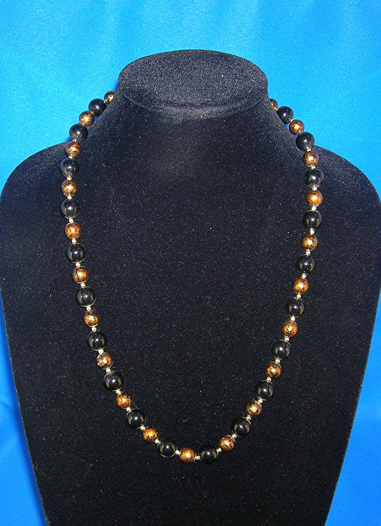 Vintage Black & Gold Plastic Lucite Necklace