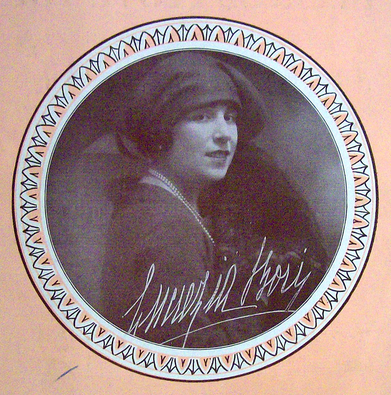 Sheet Music / 1927 Irving Berlin's What Does It Matter