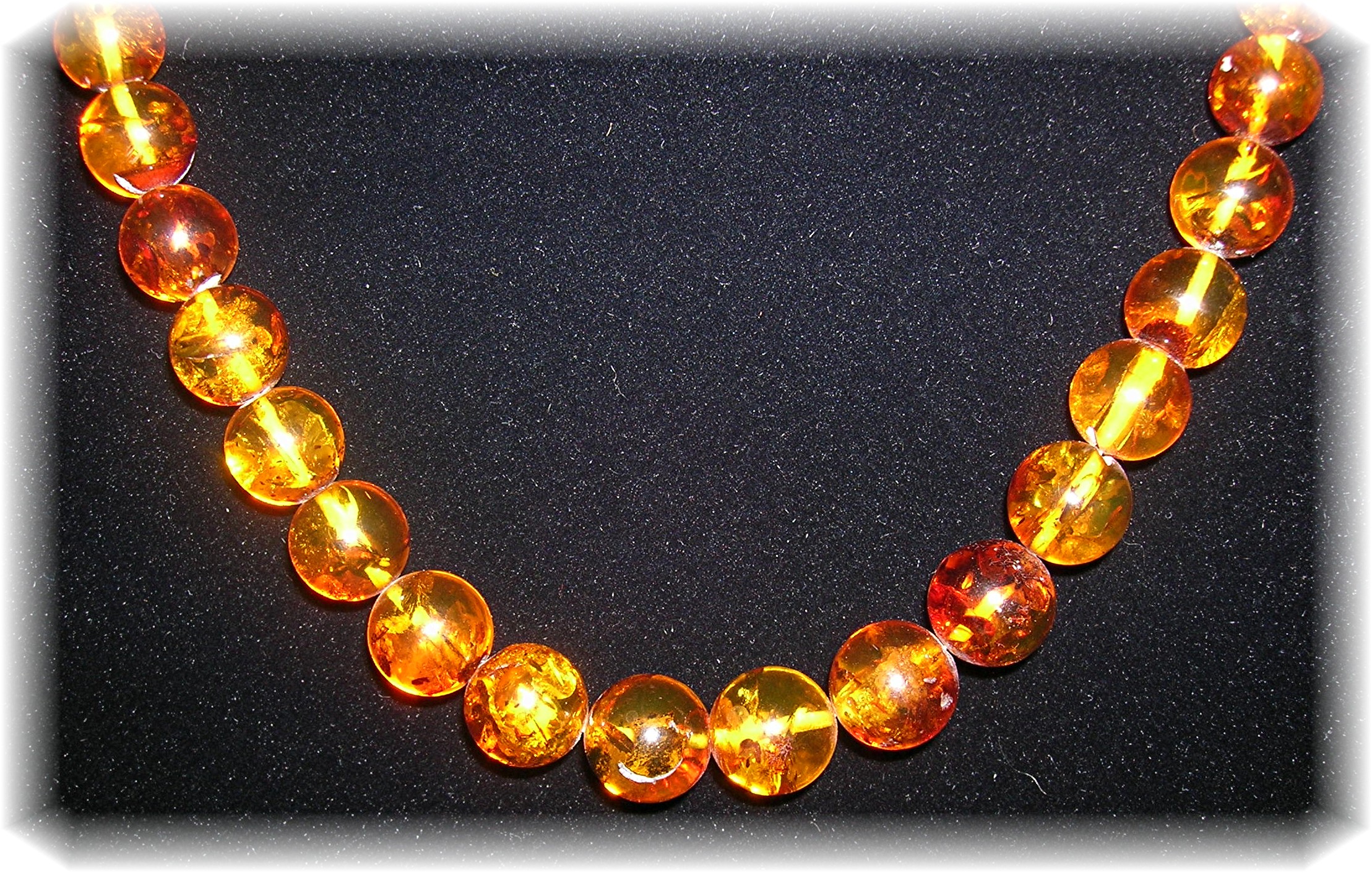 Baltic Amber Bugs Leaves Graduated 22 inch Necklace