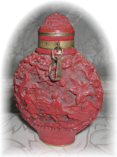 CINNABAR CHINESE SNUFF BOTTLE 70s