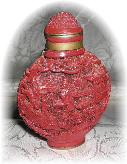 CINNABAR CHINESE SNUFF BOTTLE 70s