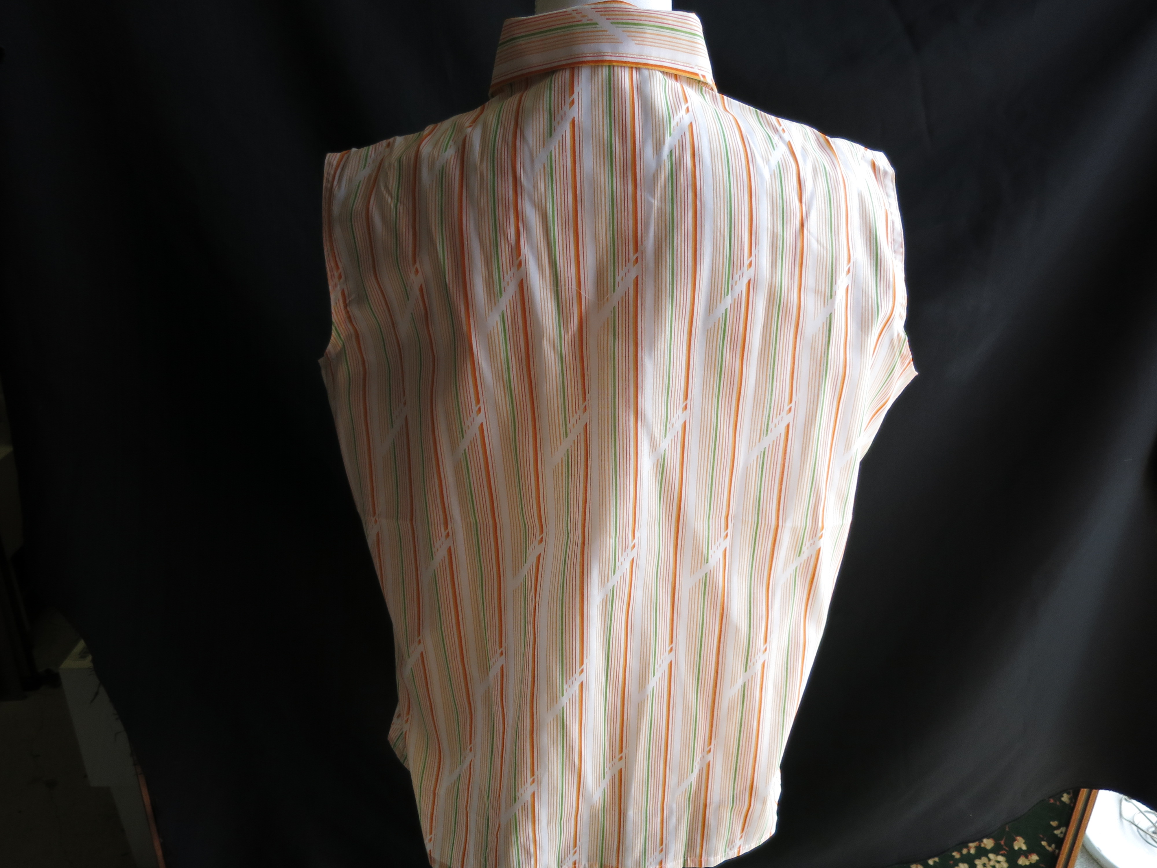 Womens Sleeveless Blouse Permanent Press size 42