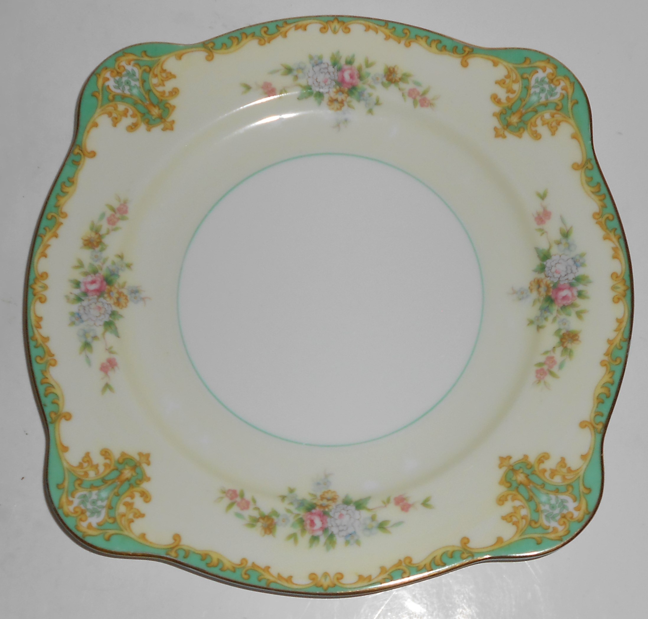 Noritake Porcelain China Rosamund w/Gold Square Salad P