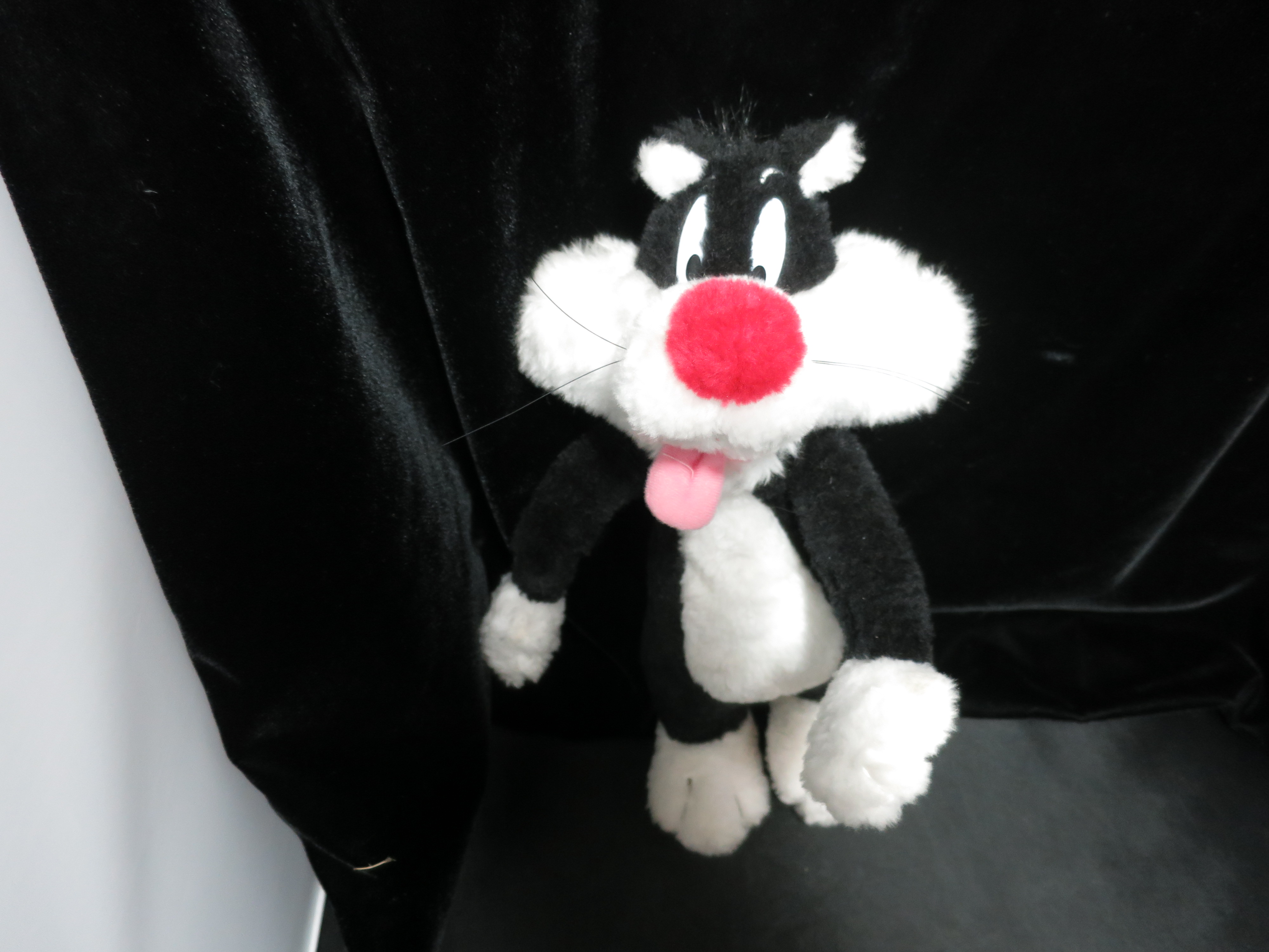 Sylvester the Cat Looney Tunes 1997 Stuffed Plush Toy