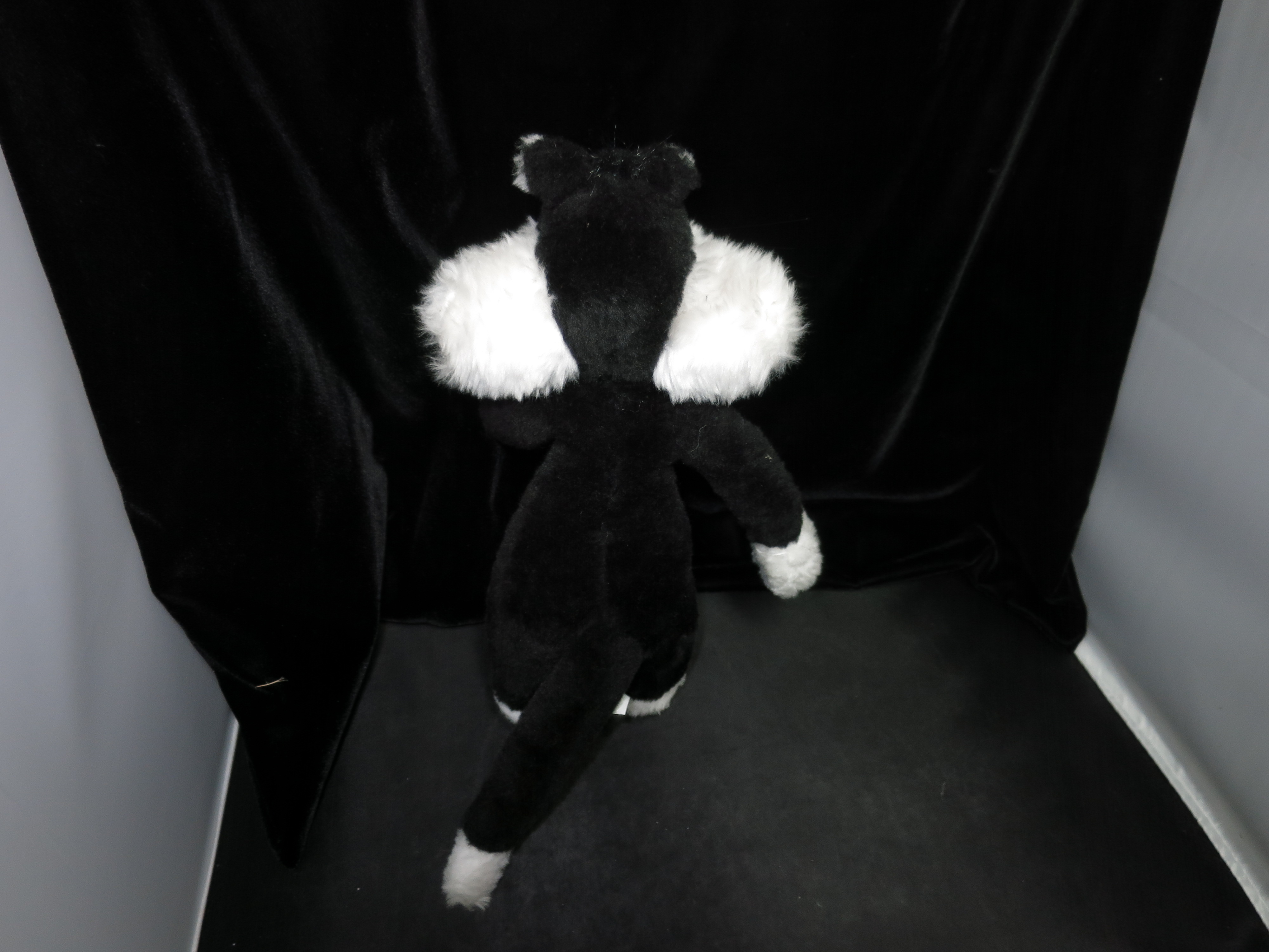 Sylvester the Cat Looney Tunes 1997 Stuffed Plush Toy
