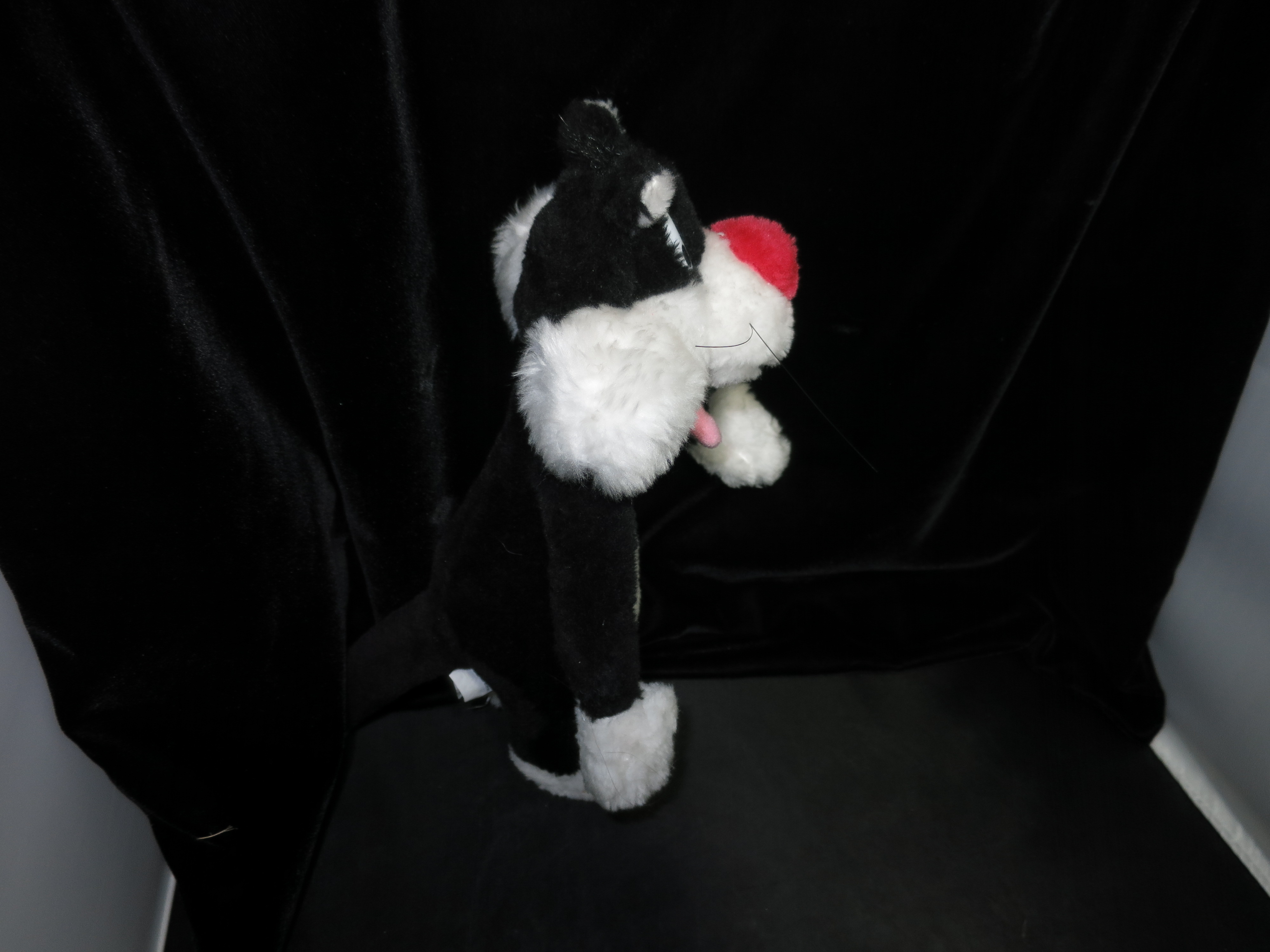 Sylvester the Cat Looney Tunes 1997 Stuffed Plush Toy