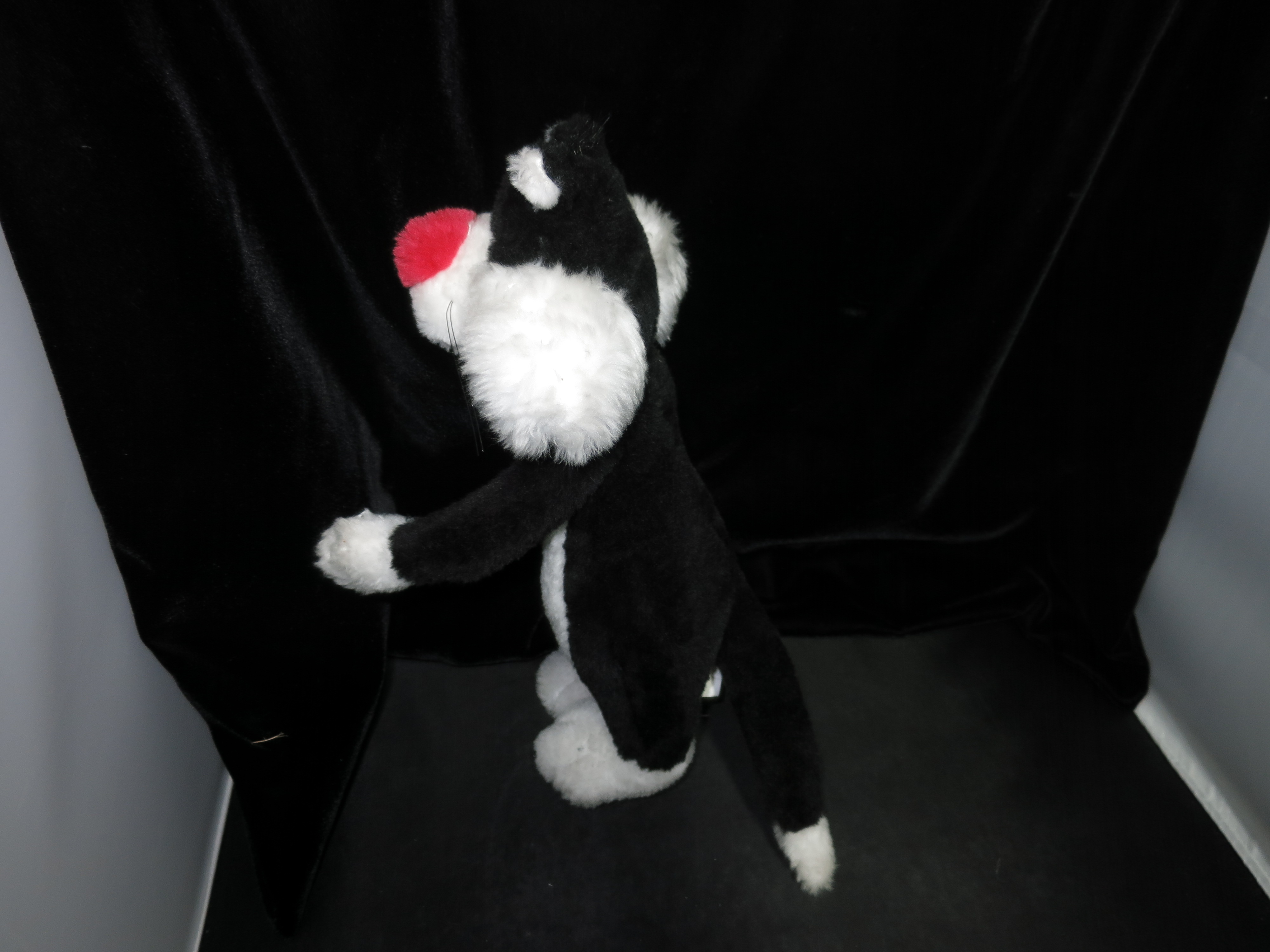 Sylvester the Cat Looney Tunes 1997 Stuffed Plush Toy