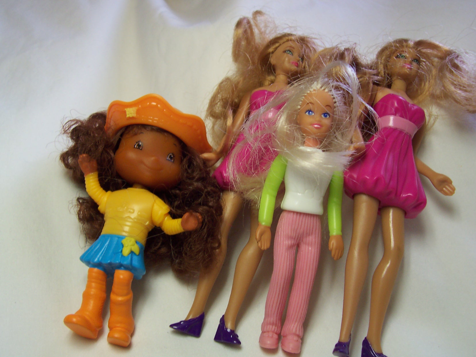 Barbie Strawberry Shortcake Doll lot of 4
