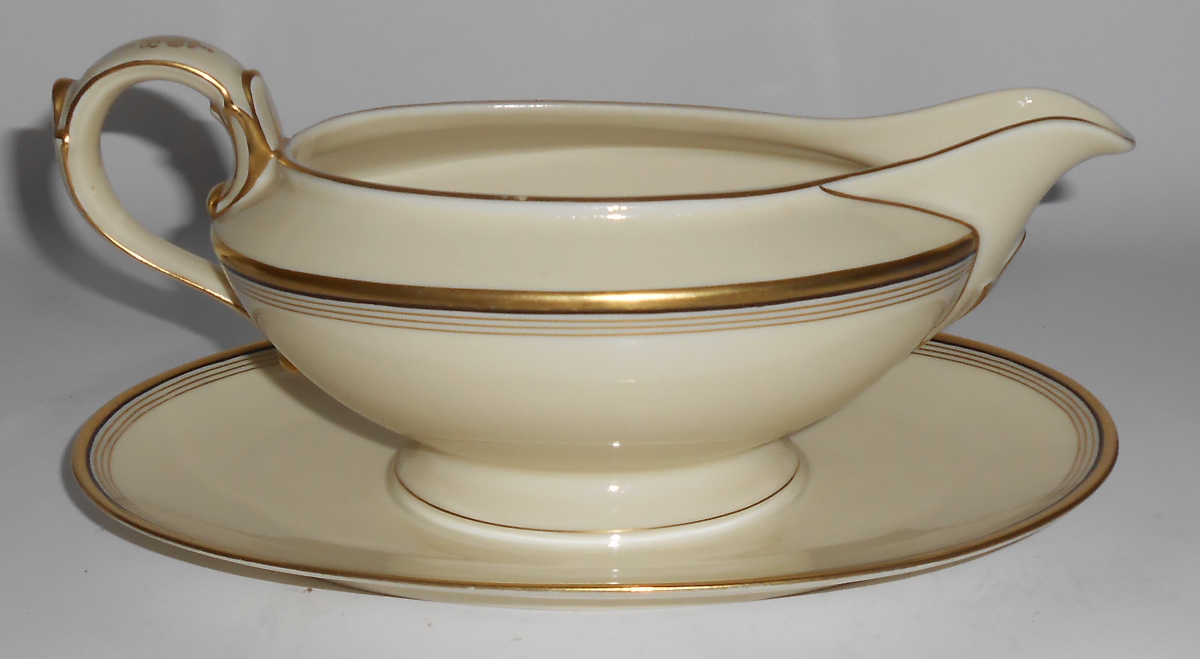 Eschenbach China Porcelain Black/Gold Bands Gravy Bowl