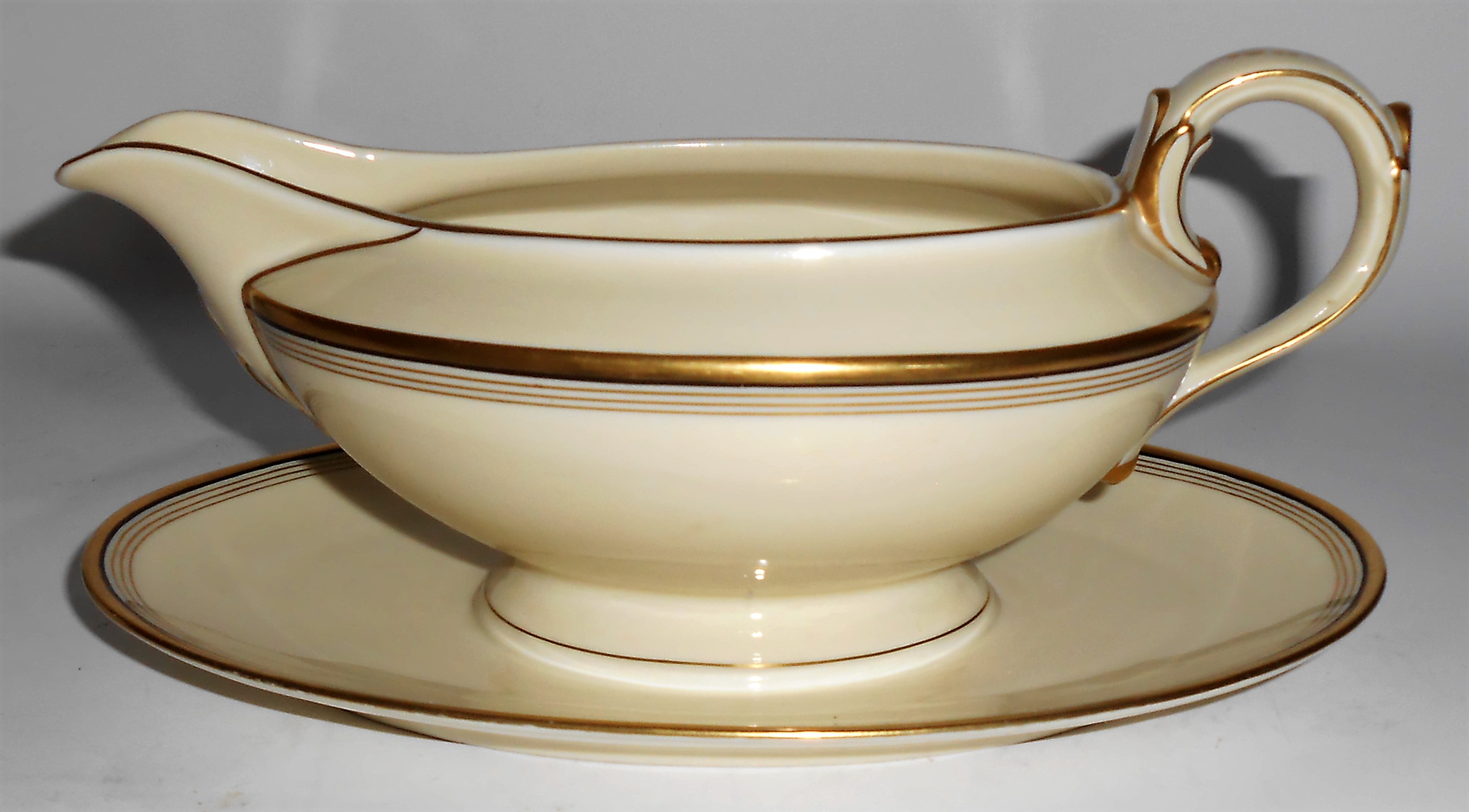 Eschenbach China Porcelain Black/Gold Bands Gravy Bowl