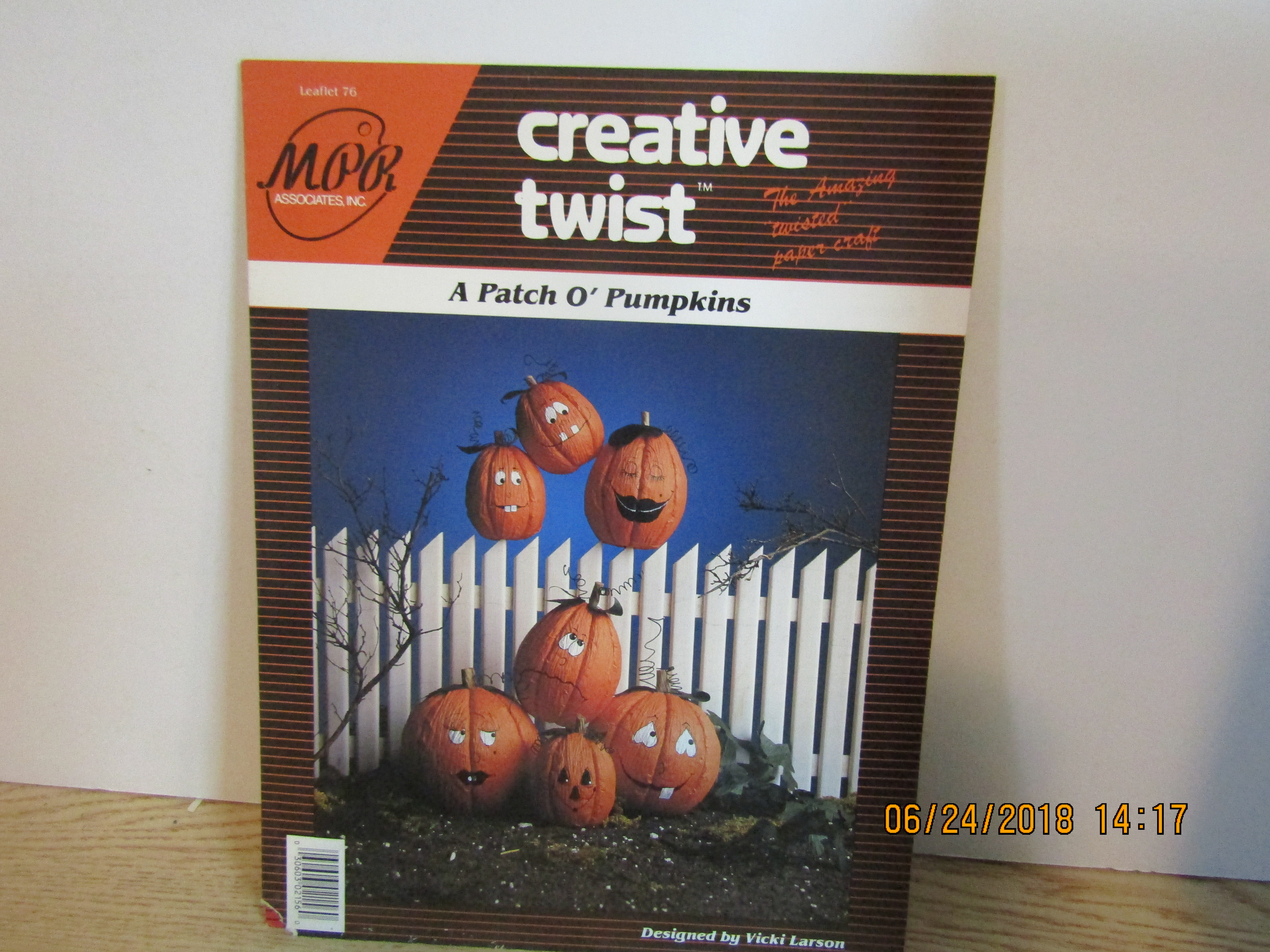 Creative Twist Paper Craft Book A Patch O' Pumpkins