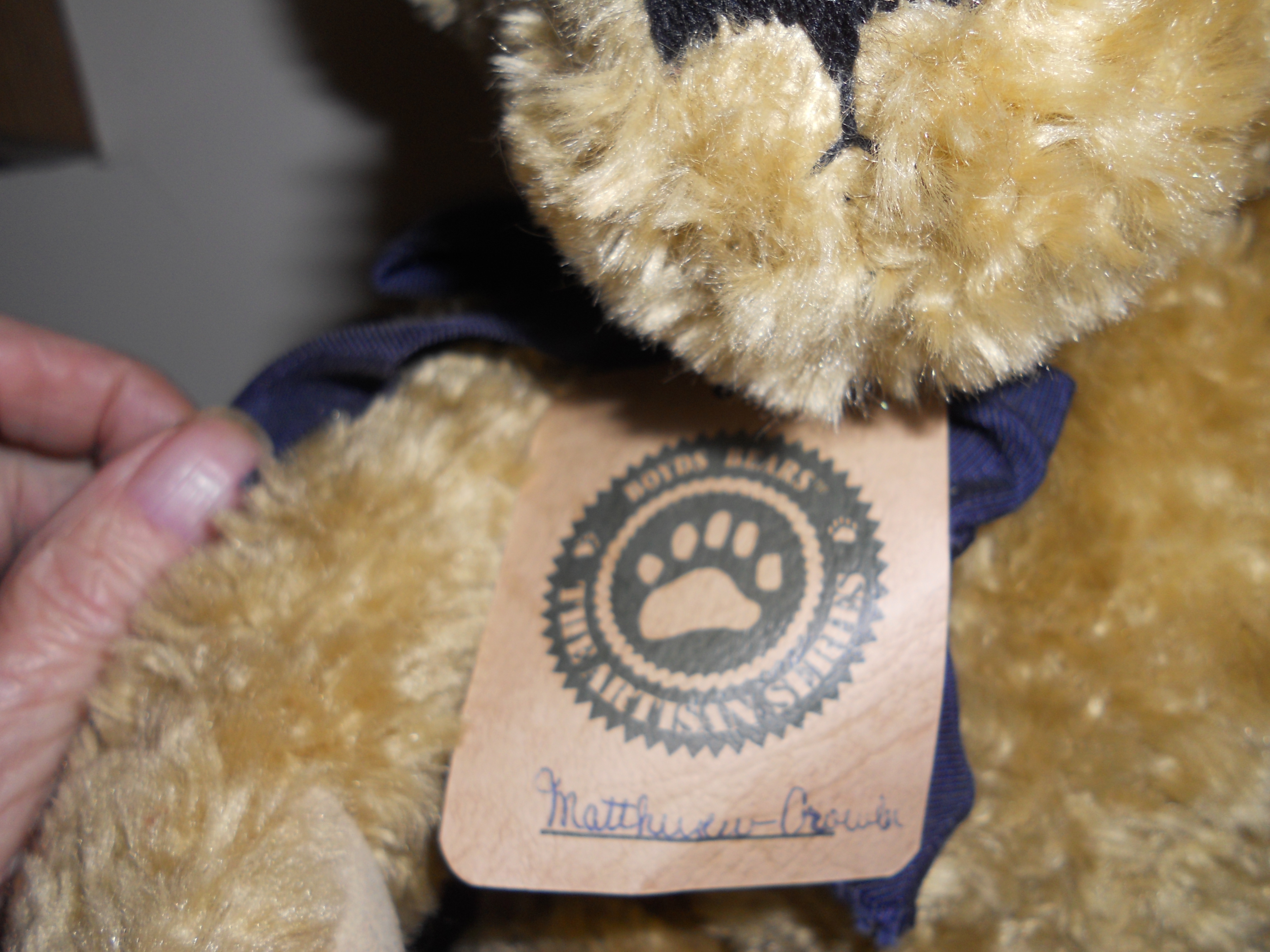 Boyds Bear With Tag and Crier