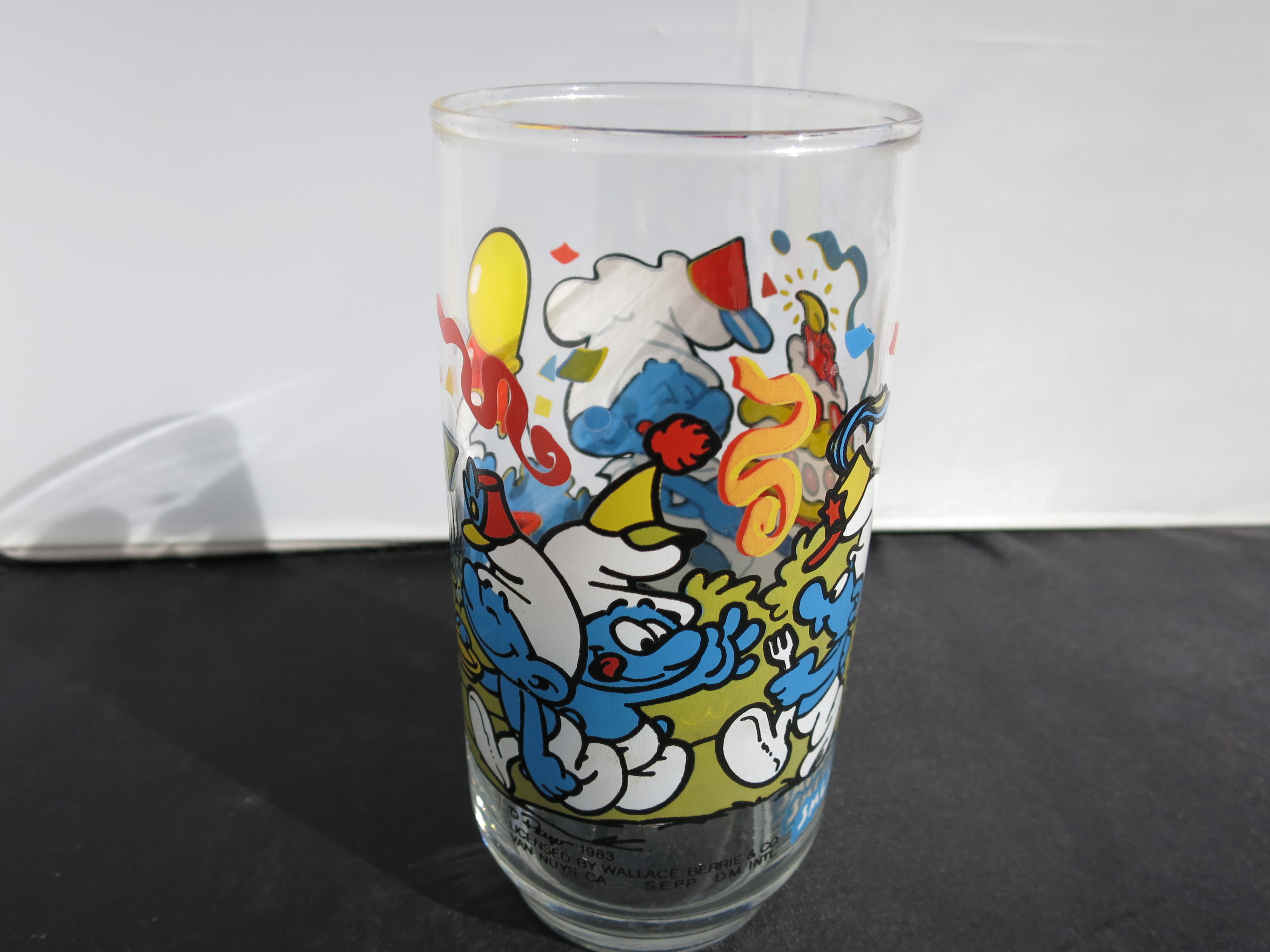 Baker Smurf  glass tumbler Peyo Wallace Berre