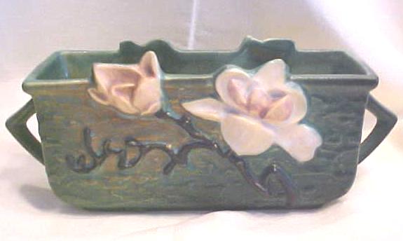 Roseville Magnolia Planter Dbl Hdls 388-6 CA 1943