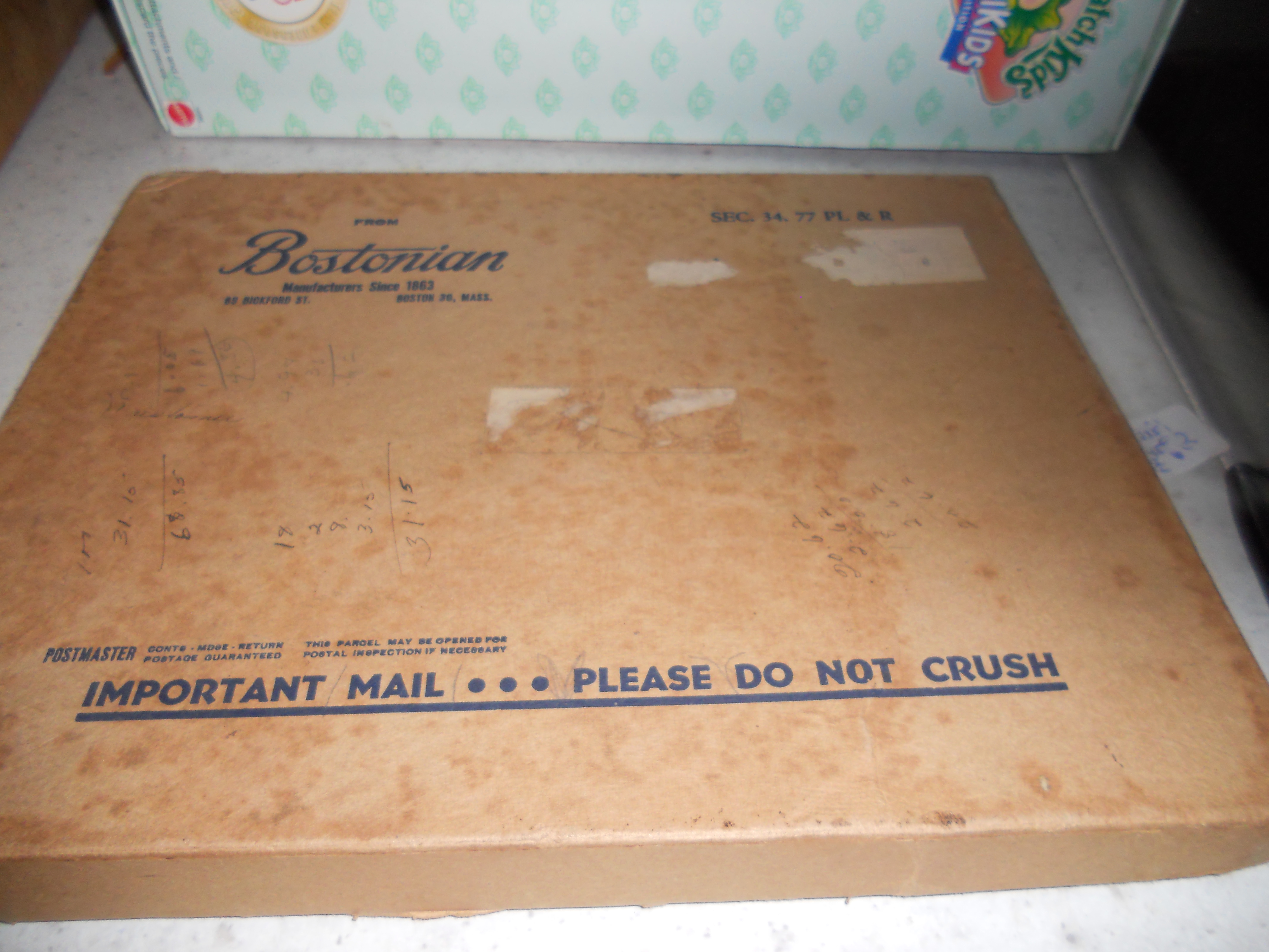 Bostonian Mfg. Co. Catalogs with mailer Box