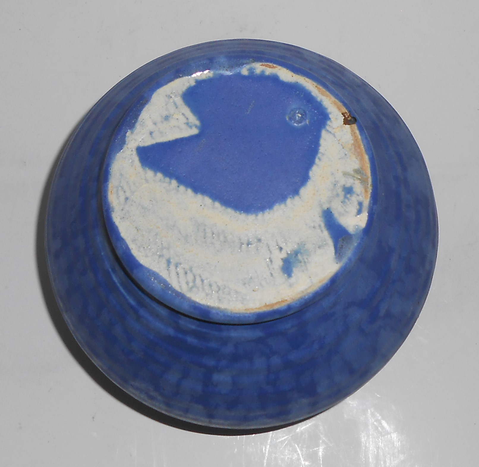 EARLY Camark Art Pottery #541 Matte Blue / White Vase