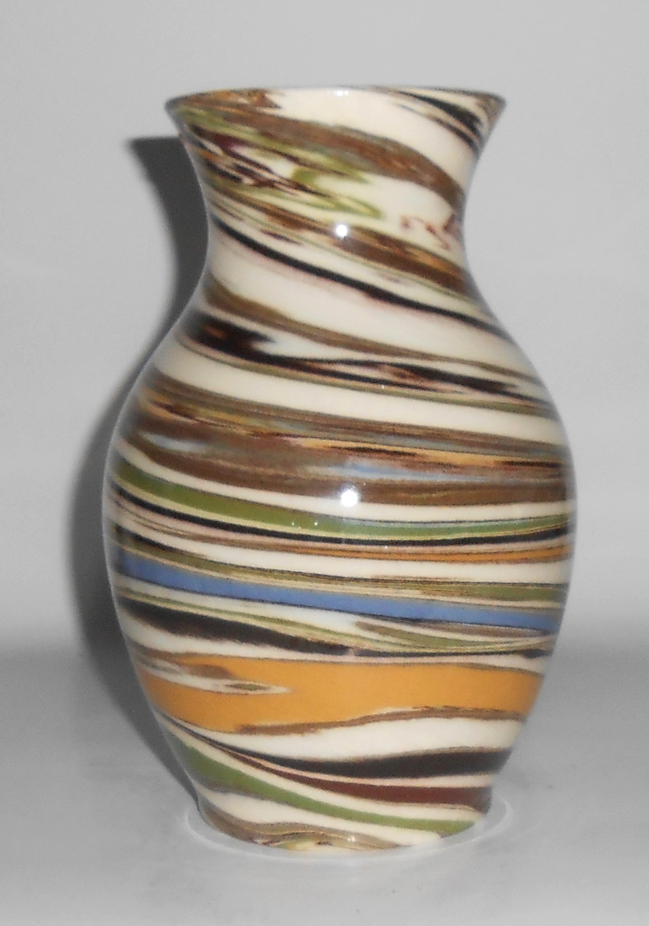 VINTAGE Desert Sands Art Pottery  7.3'' Vase - MINT