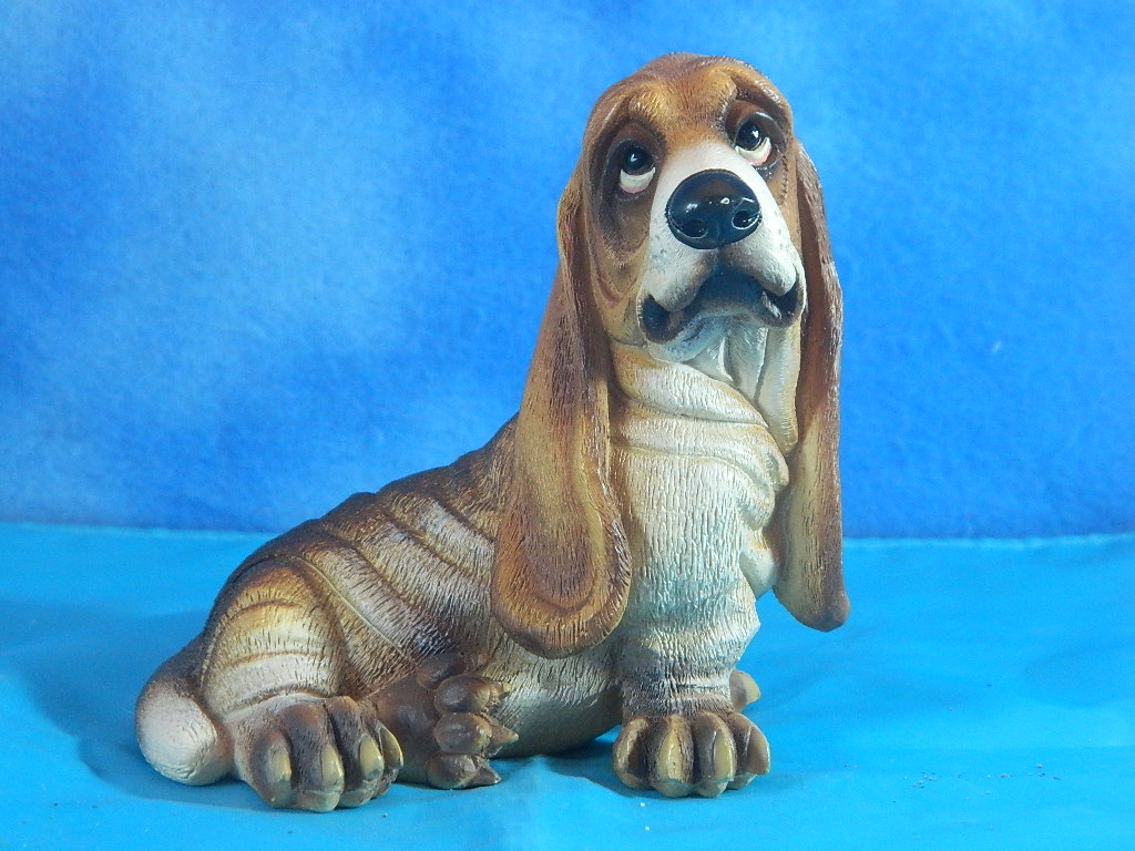 Big Sky Resin Basset Hound Figurine