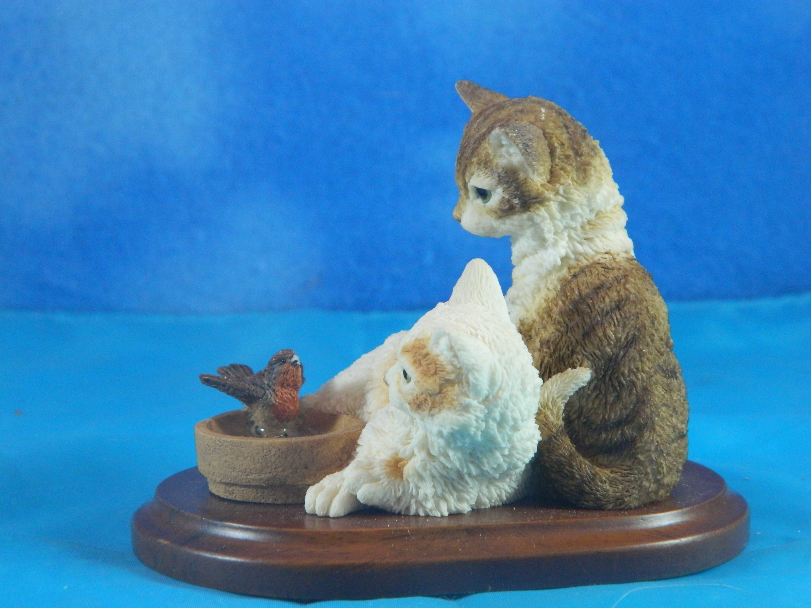 Country Artist Stratford Collection Cats Watchin a Bird