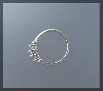 Ring10K White Gold 3 Stone Diamond