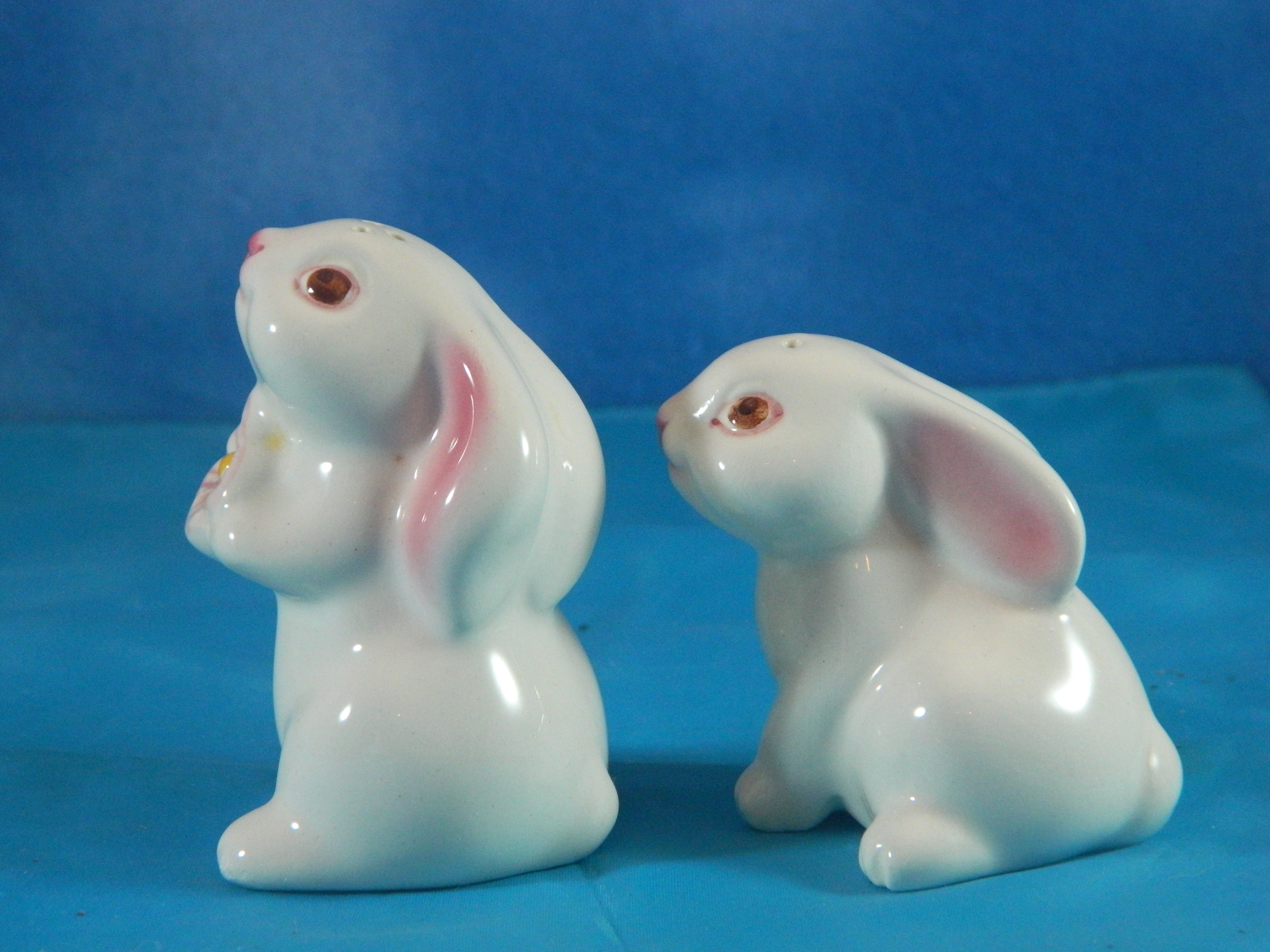 Avon PorcelainEaster Bunny Salt and Pepper Shakers