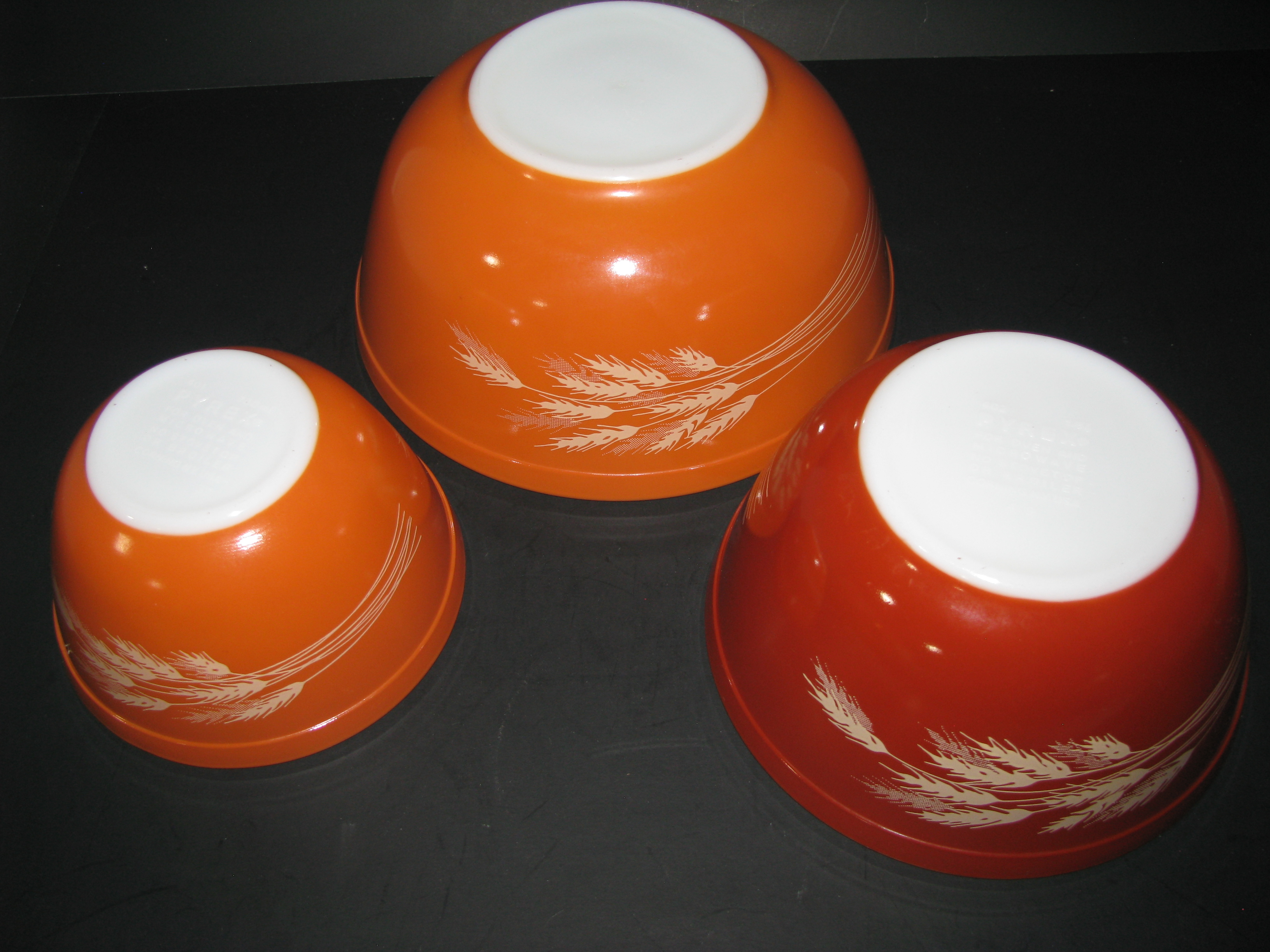 Vintage Pyrex Autumn Harvest Nesting Bowl Set