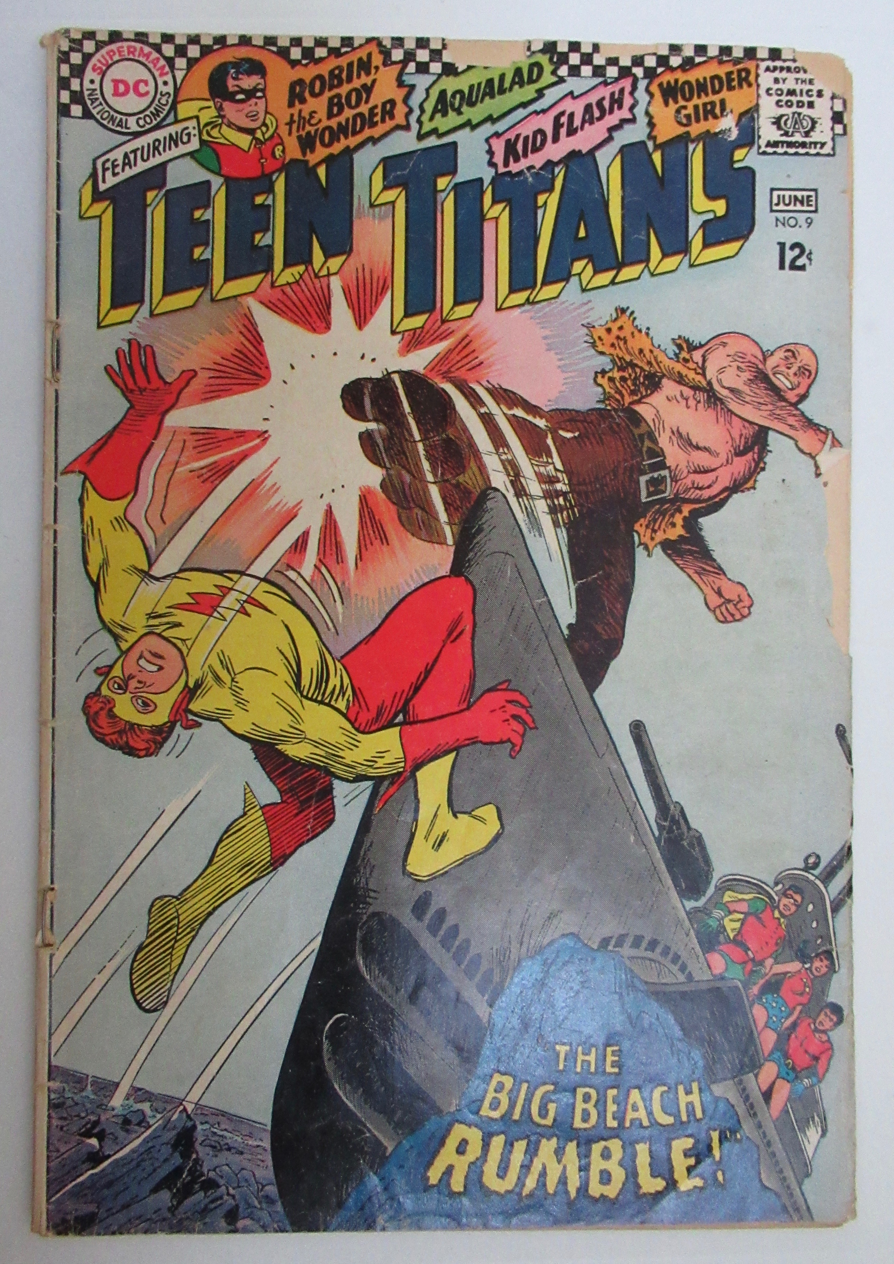Teen Titans Comic May - June 1967 - Big Beach Rumble