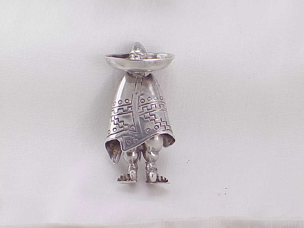 Signed Mexican Sterling Silver Man In Sombrero Brooch And Earrings Set