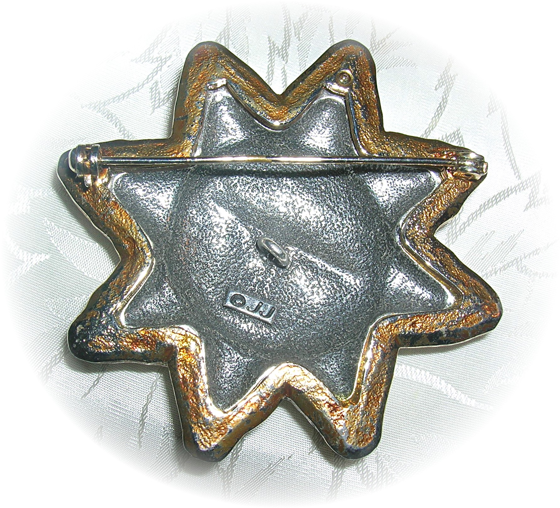 Fab And Signed Jj - Sunface Brooch