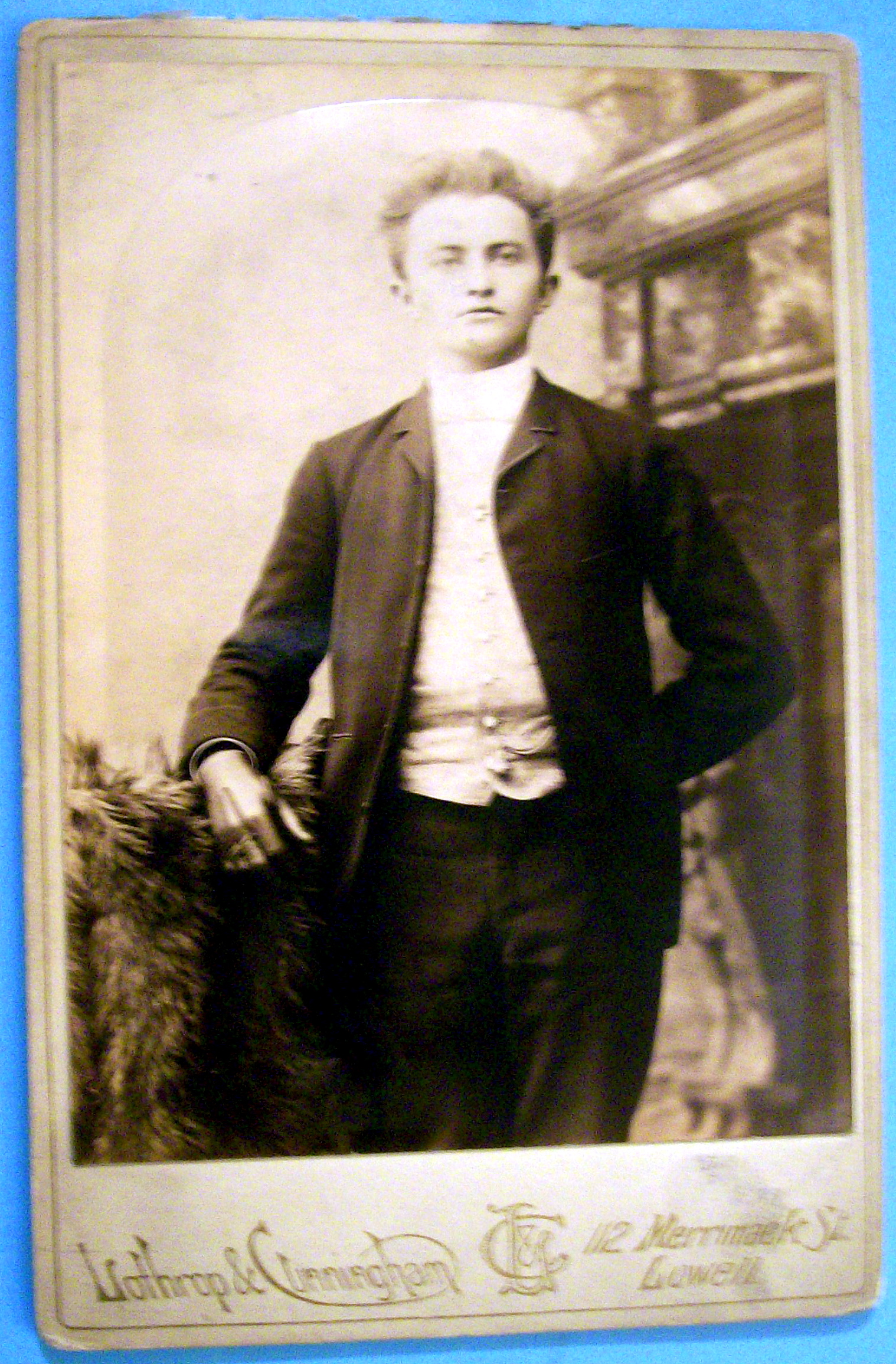 Maestro, Please - Cabinet Photo of a Man