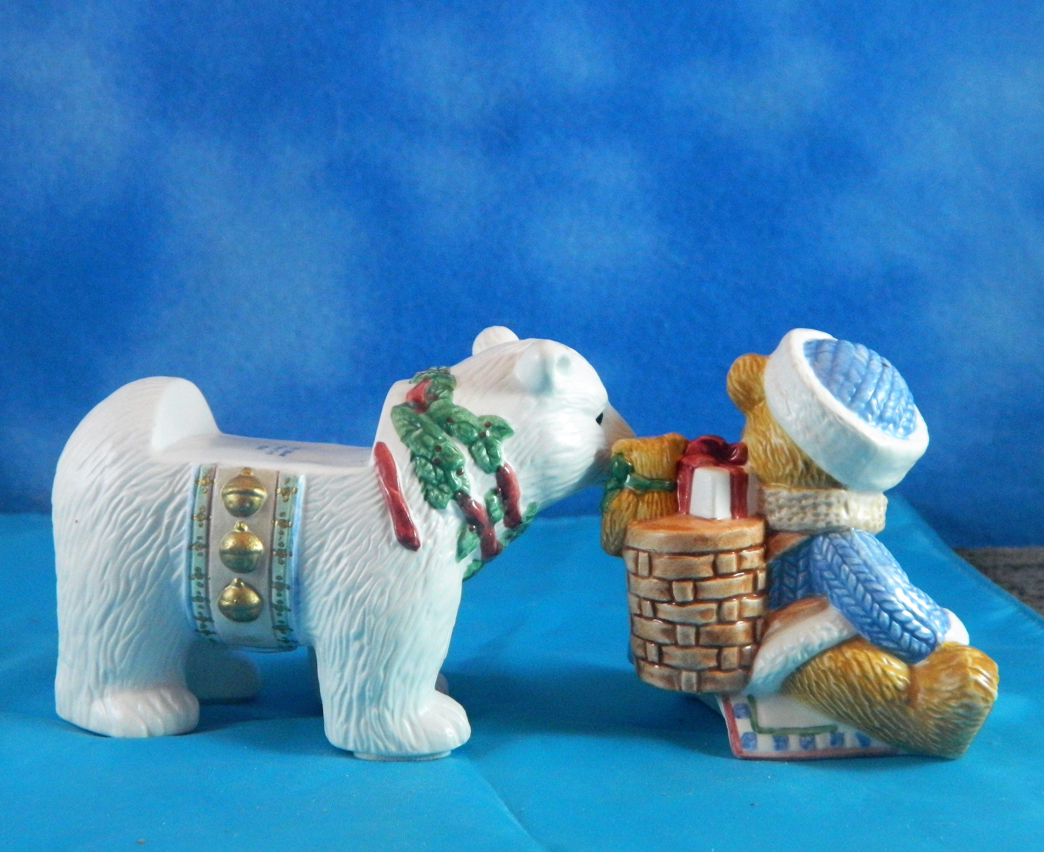 Cherished Teddies Teddy on Polar Bear Shaker Set