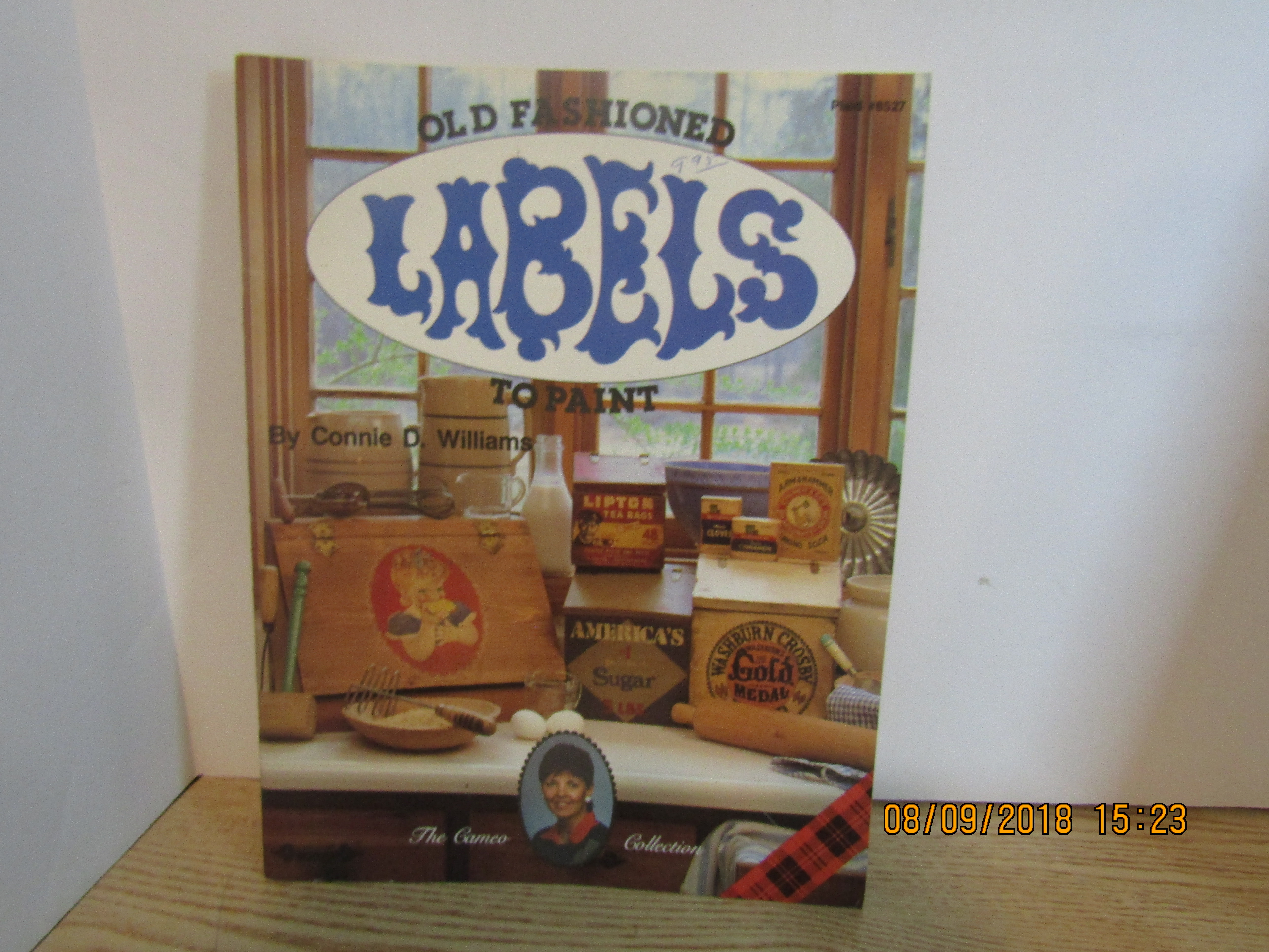Plaid Painting Book Old Fashioned Labels #8527