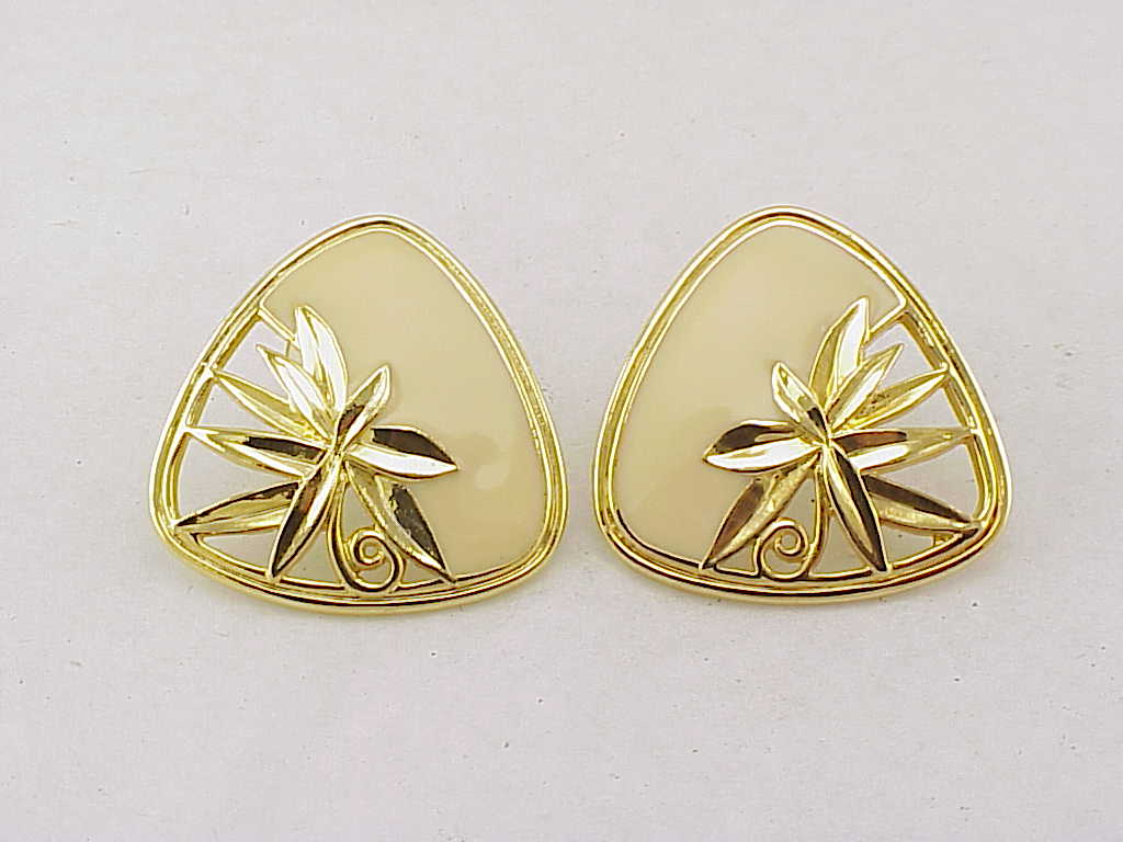 Berebi Gold Tone And Cream Enamel Pierced Earrings