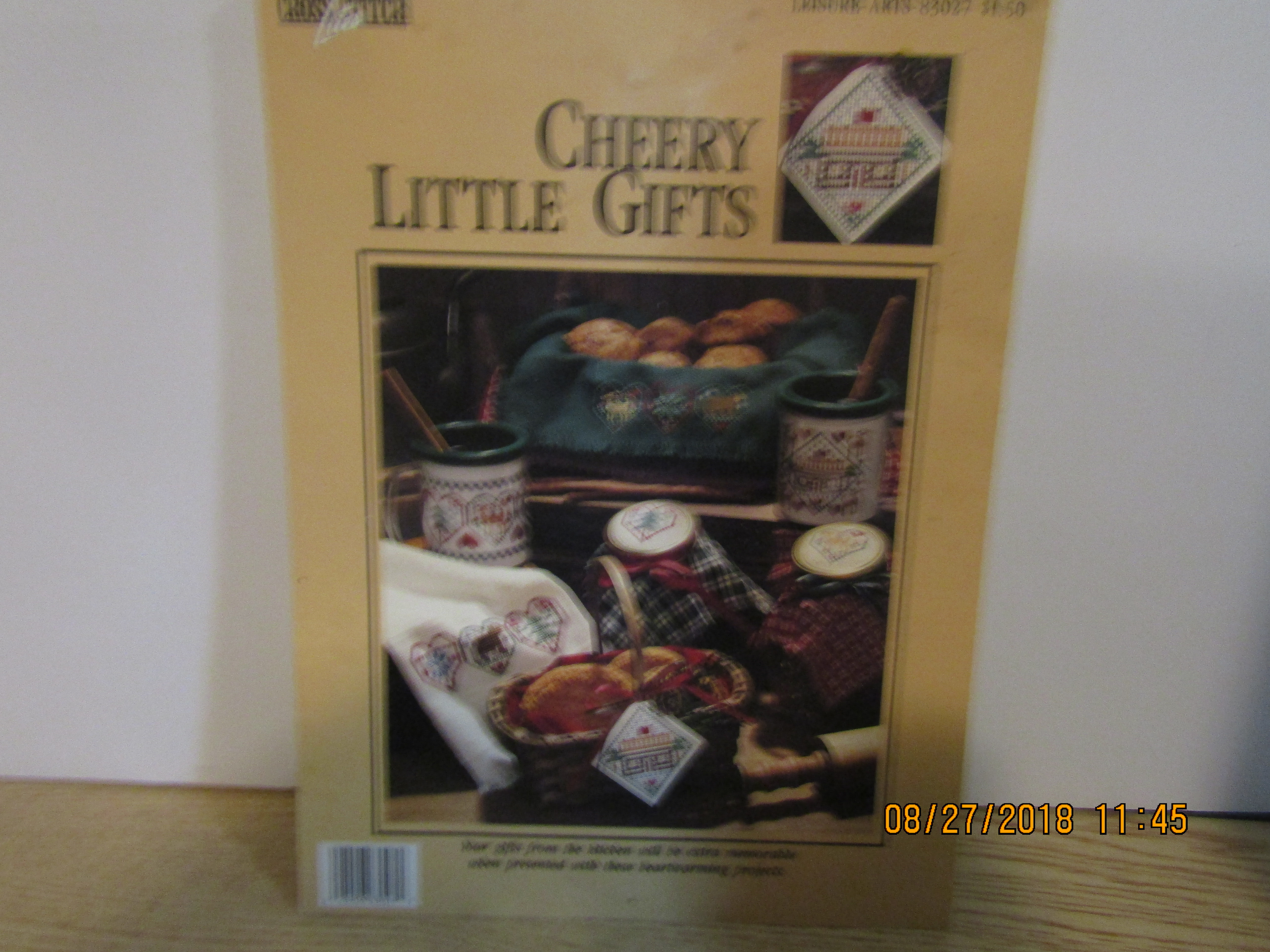 Cross Stitch Lite Cheery Little Gifts #83027