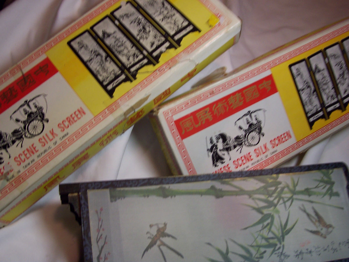 Chinese Scene Silk Screen Mini Folding Panel