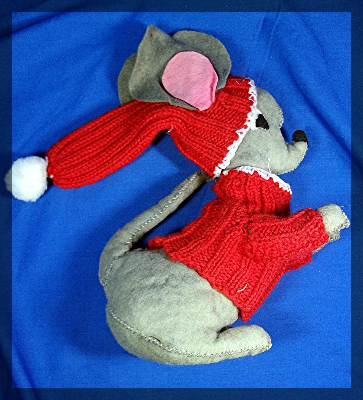 Christmas Mouse handmade Felt crochet sweater