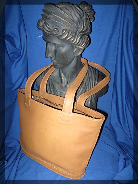 Coach handbag, purse in soft tan leather