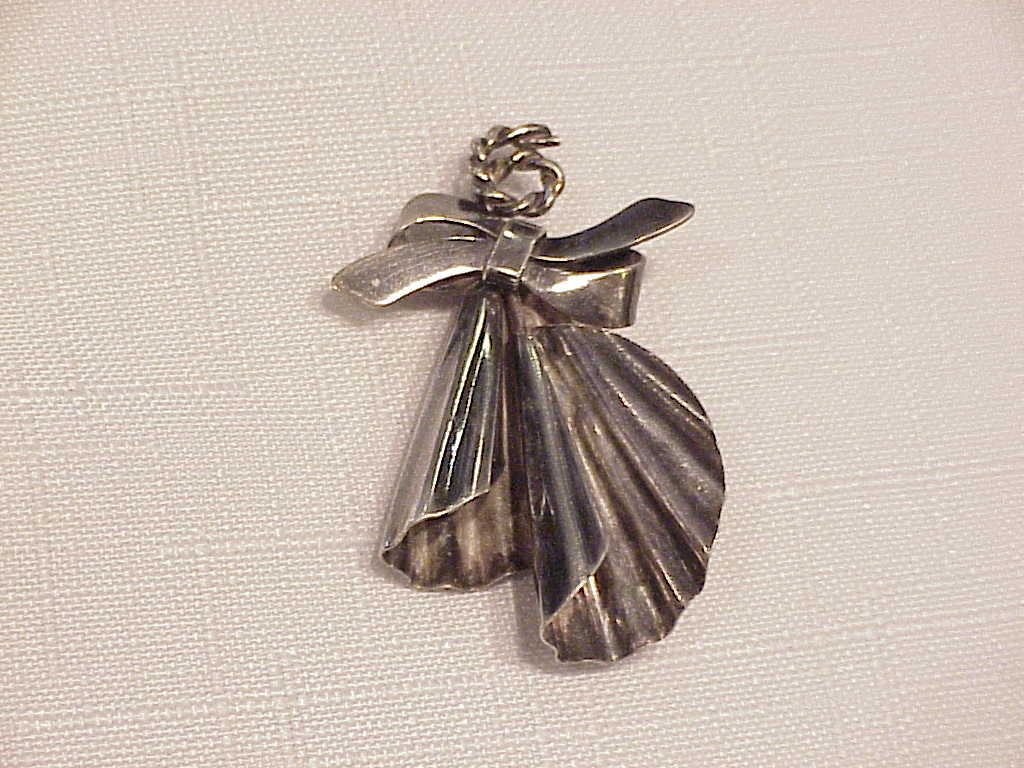 Vintage Hand Made Sterling Silver Abstract Design Brooch