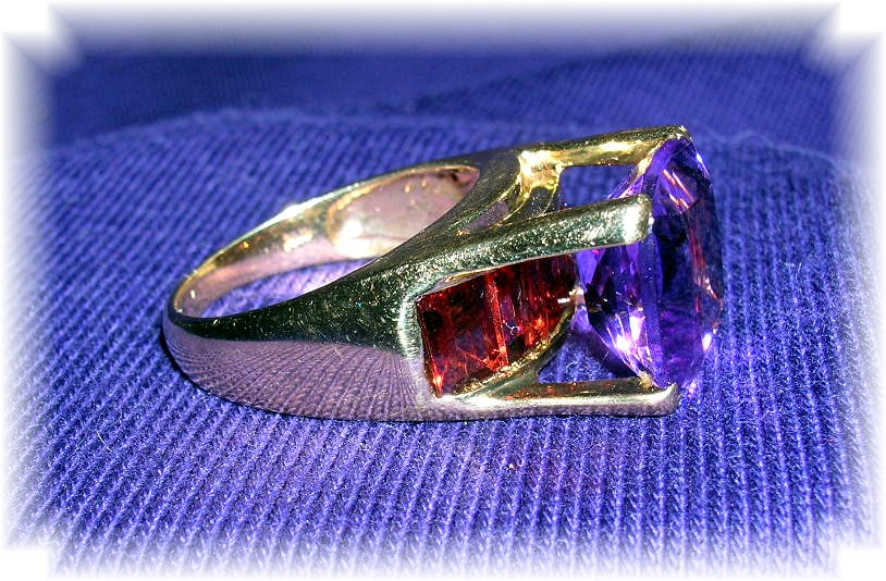 10K Gold Amethyst and Garnet Ring