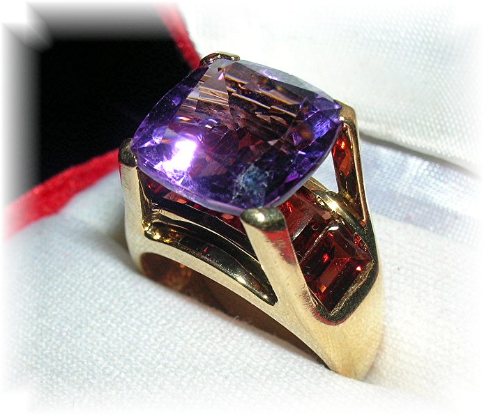 10K Gold Amethyst and Garnet Ring