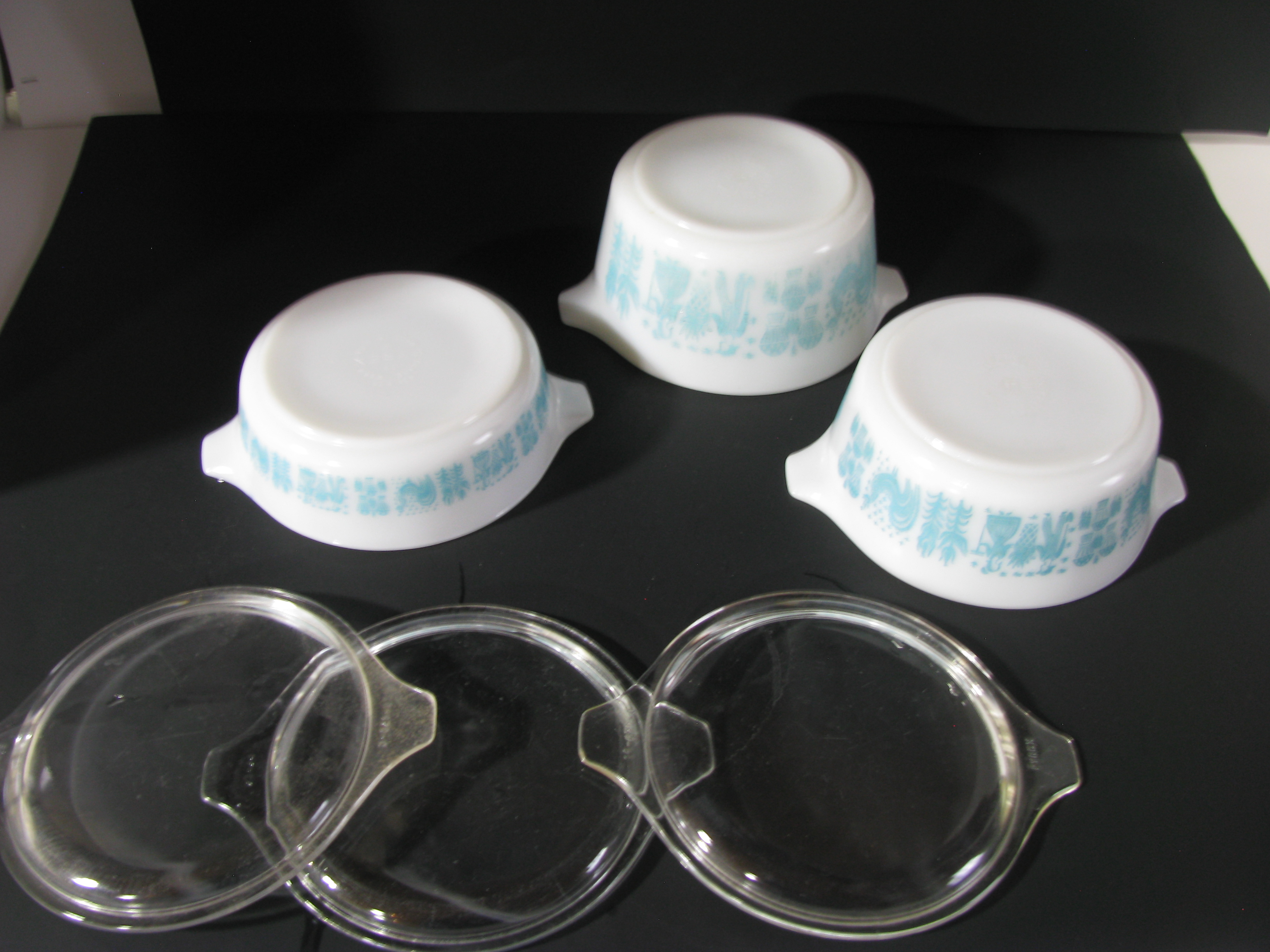 Pyrex Butter Print Turquoise on White Casserole Set