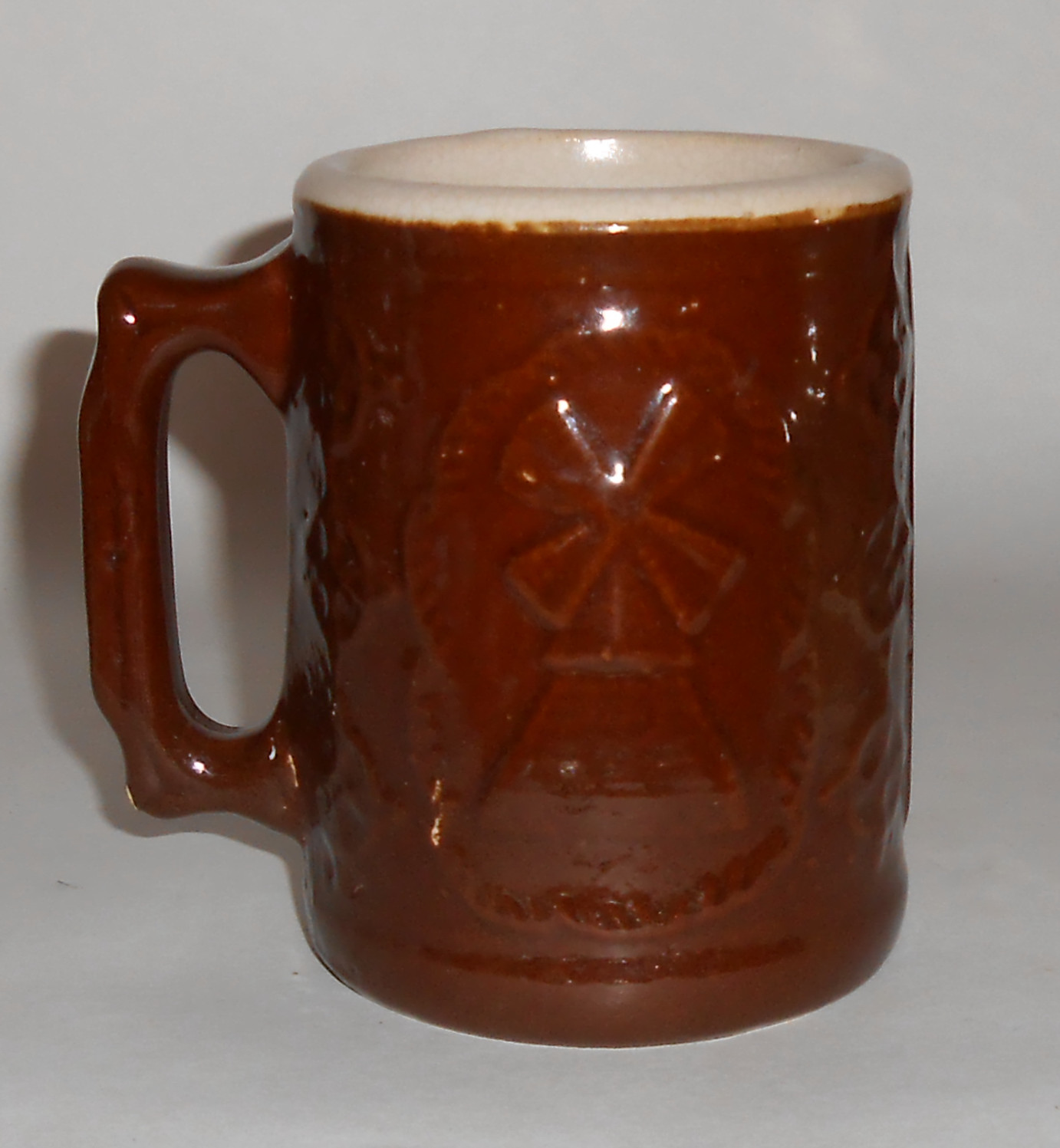 Burely & Winter Pottery Duo-tone Stoneware Dutch Mug!
