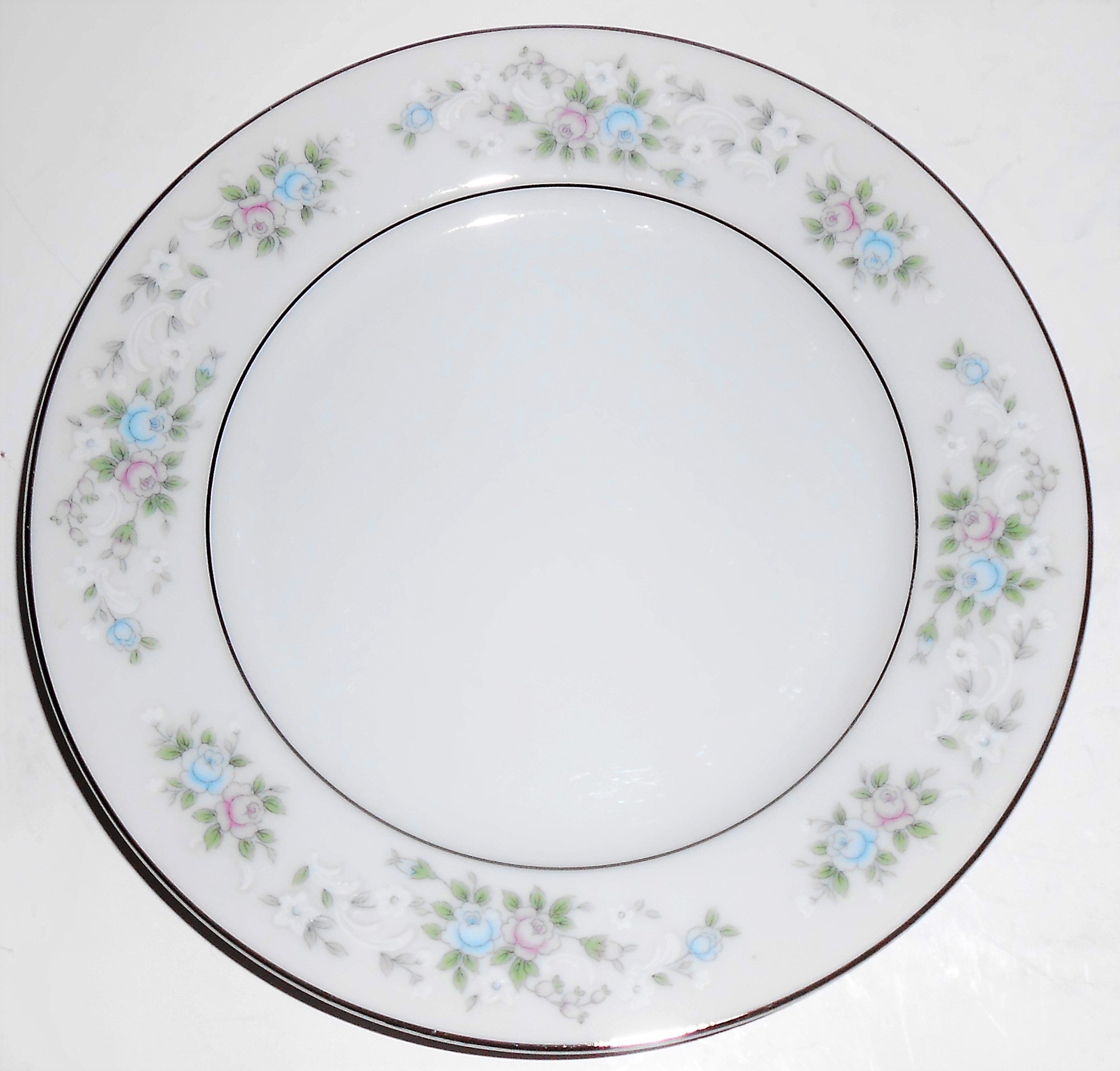 Carlton Fine China Corsage Floral w/Platinum Bread Pl