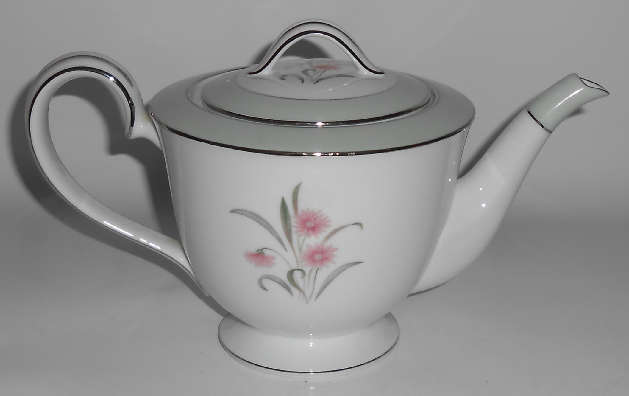 Noritake Porcelain China 5442 Regina w/Platinum Teapot