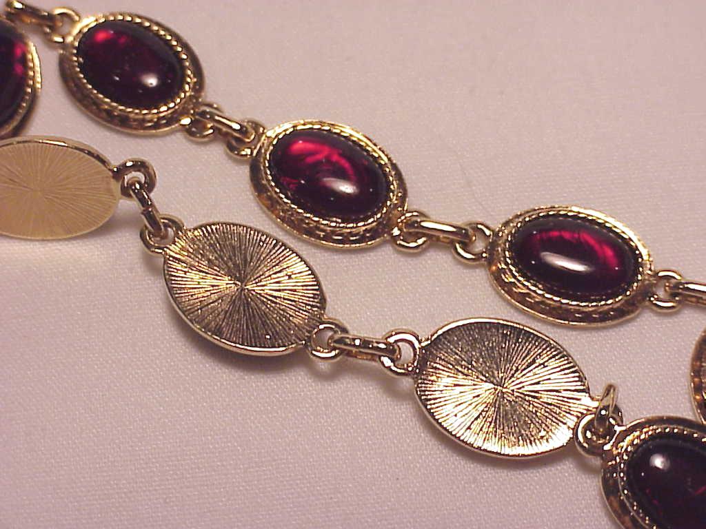 Vintage Dark Red Cabachon Rhinestone Gold Tone Bracelet
