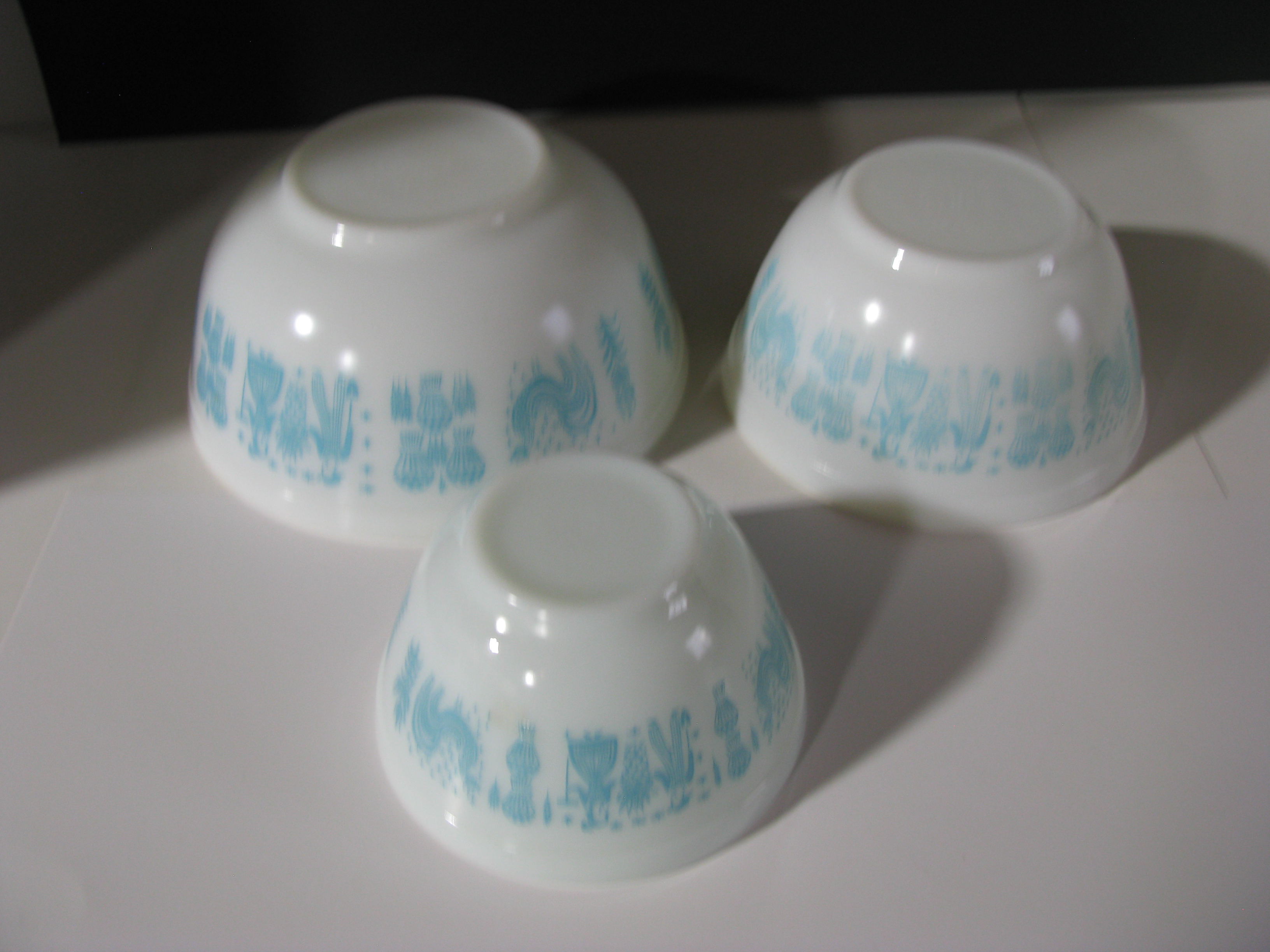 Vintage Pyrex Amish Butter Print Nesting Bowls