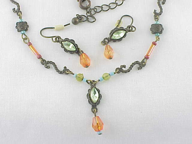 Unique Rhinestone And Bead Necklace And Pierced Earrings Set