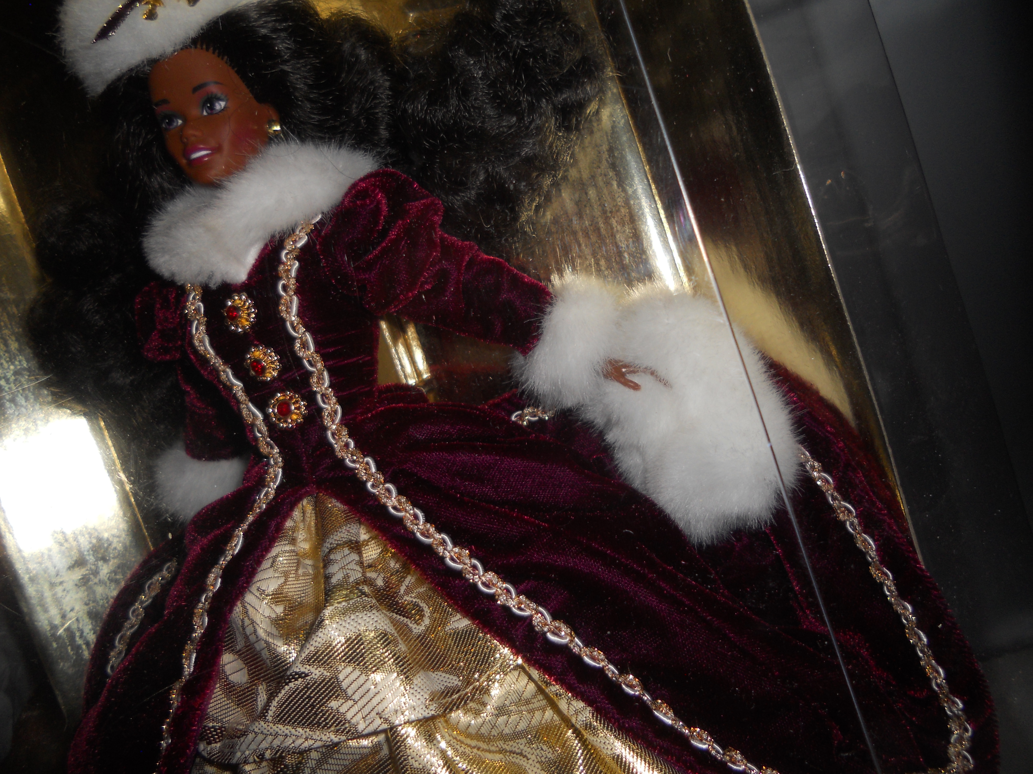 Barbie Doll Happy Holidays 1996 Mattel African American