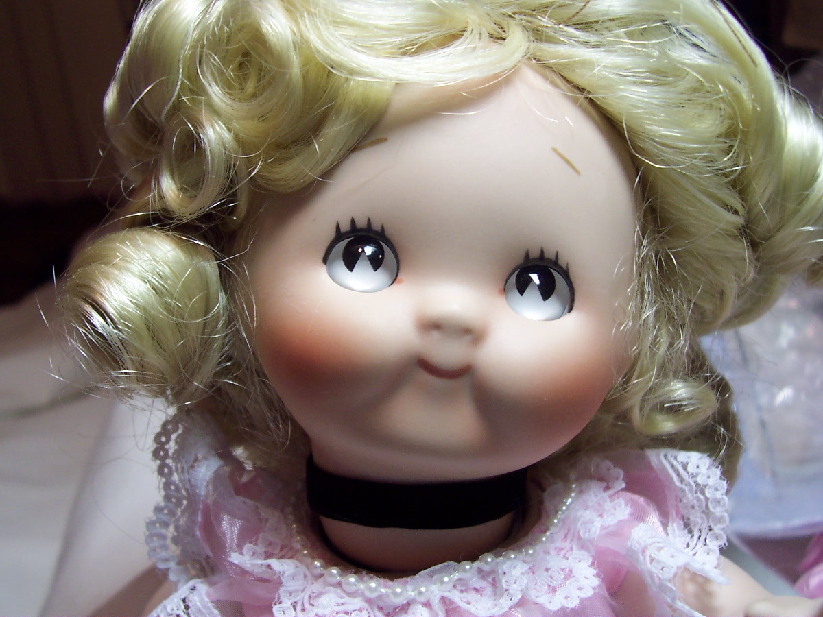 Campbell Soup Kids Porcelain Doll Belle 1994