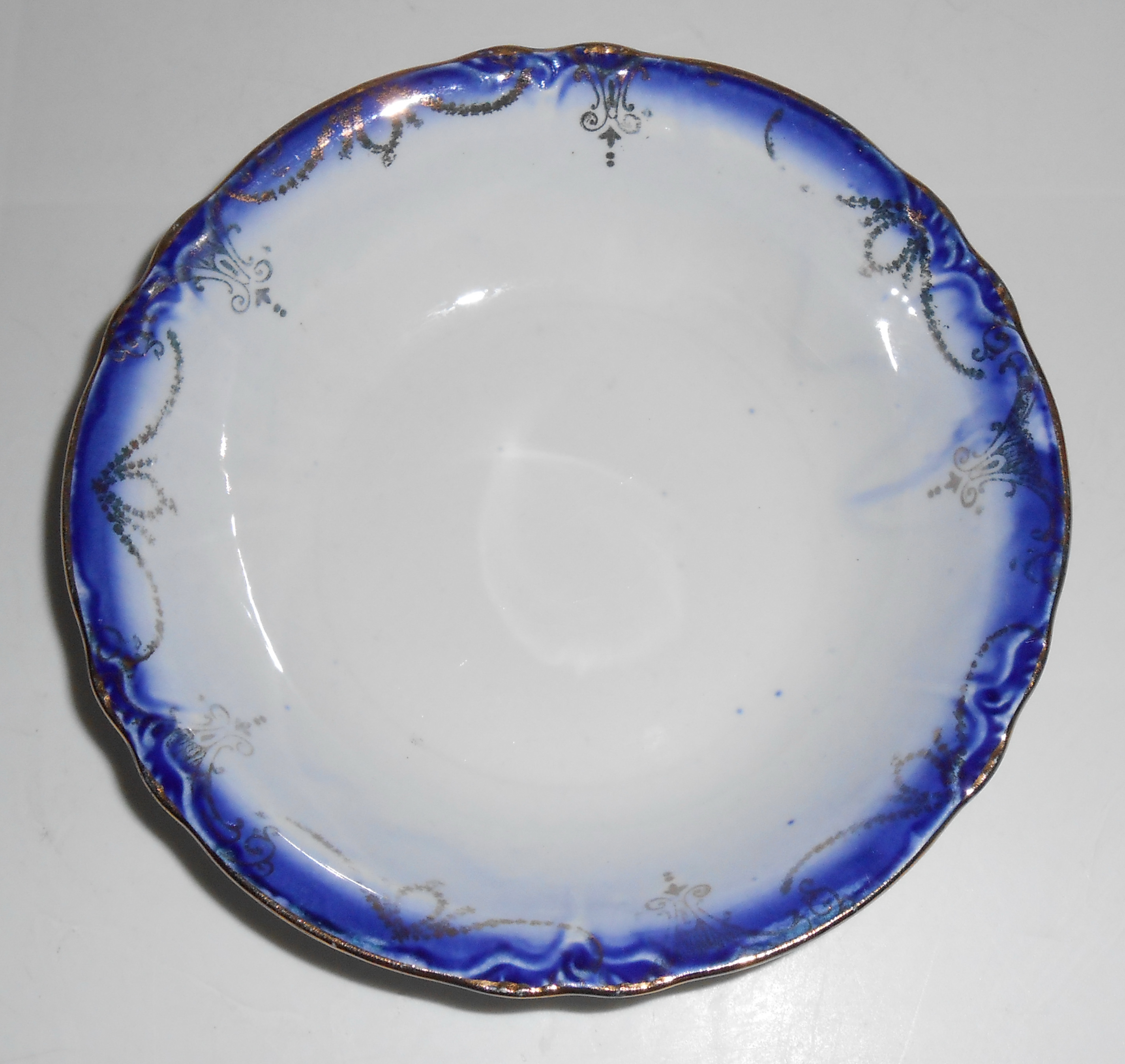 Flow Blue Imperial China Fruit Bowl With Gold Decoratio
